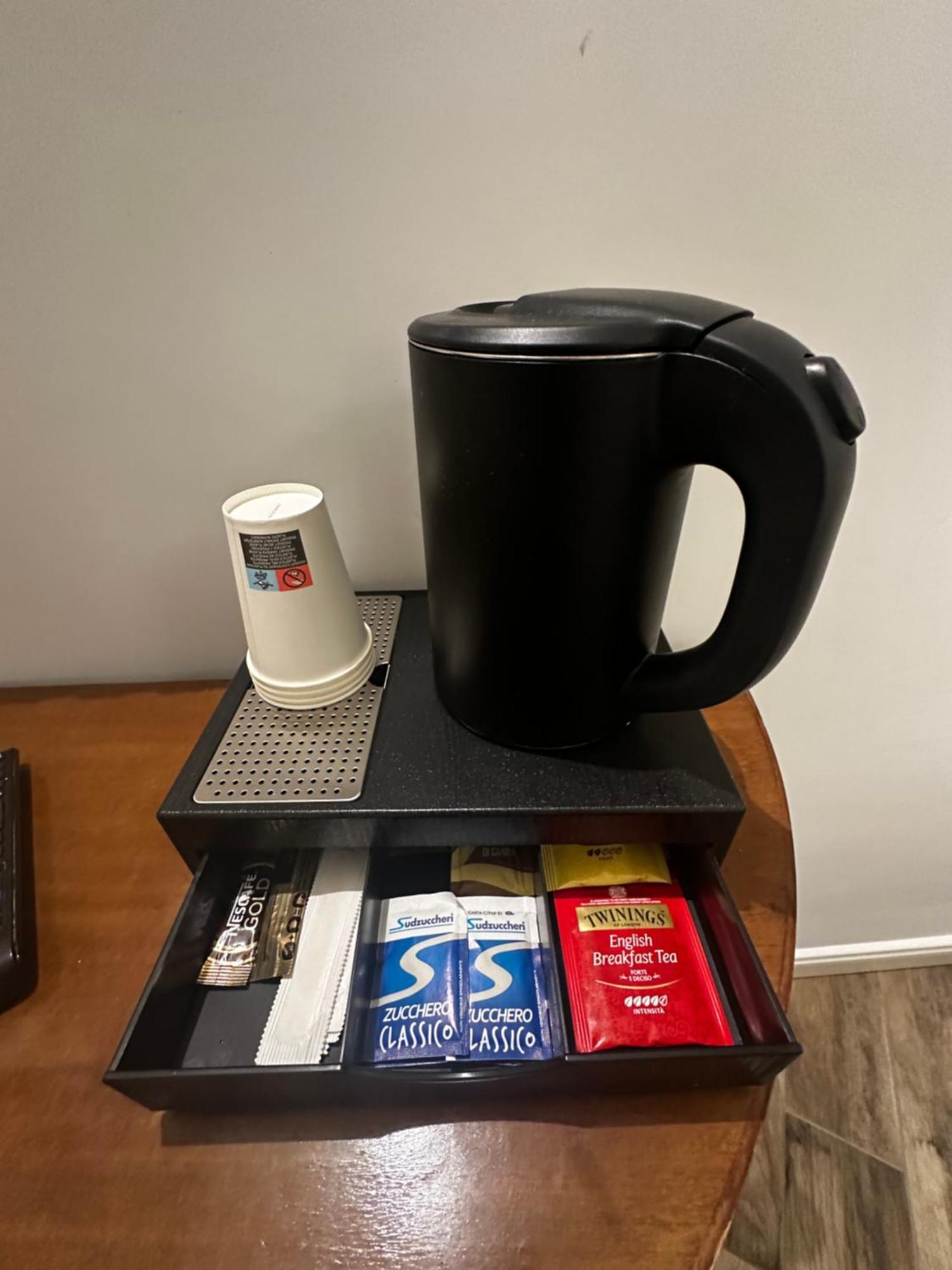 Zweibettzimmer mit Gemeinschaftsbad