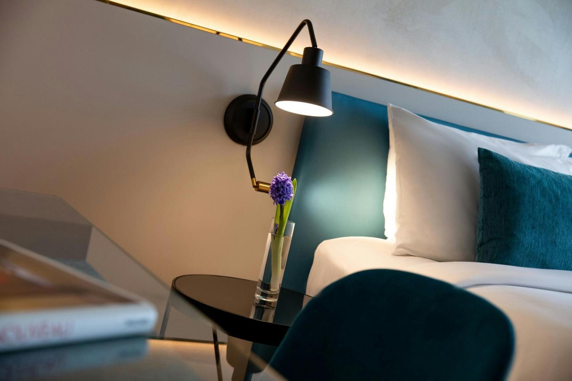 Superior Zimmer Urban mit Kingsize-Bett und Balkon