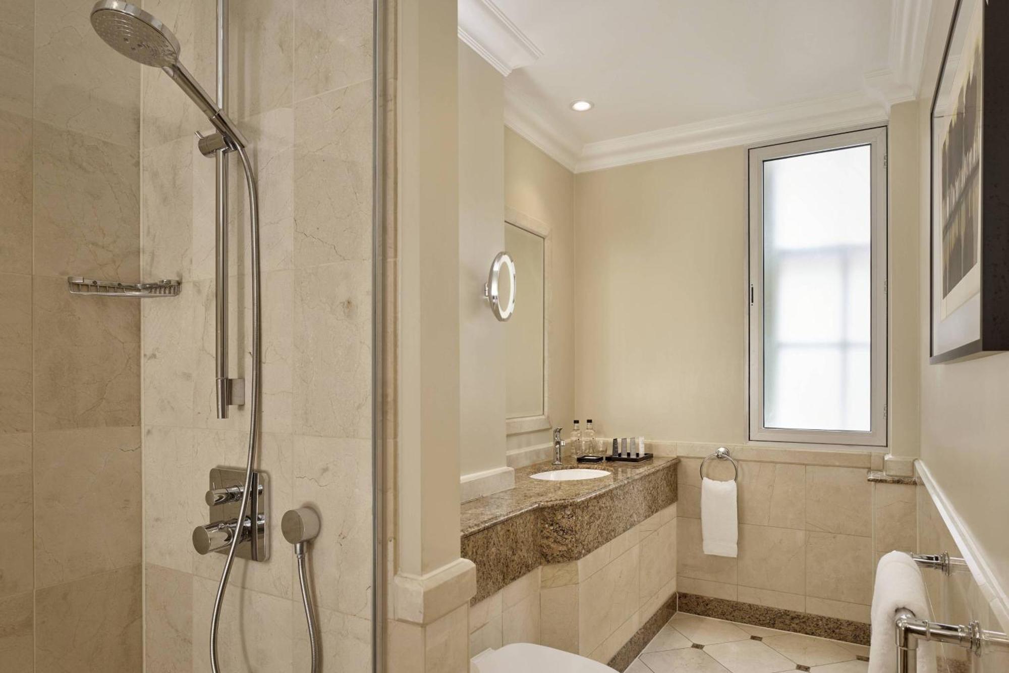 Superior Room, Guest room, 1 King,1706582476:JPEG