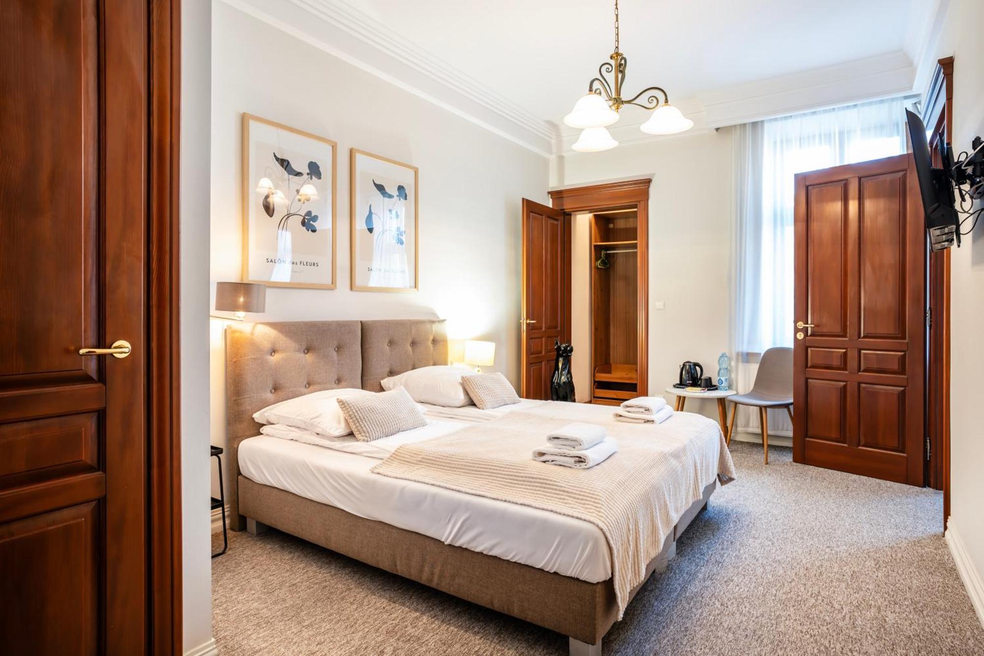 Standard Apartment