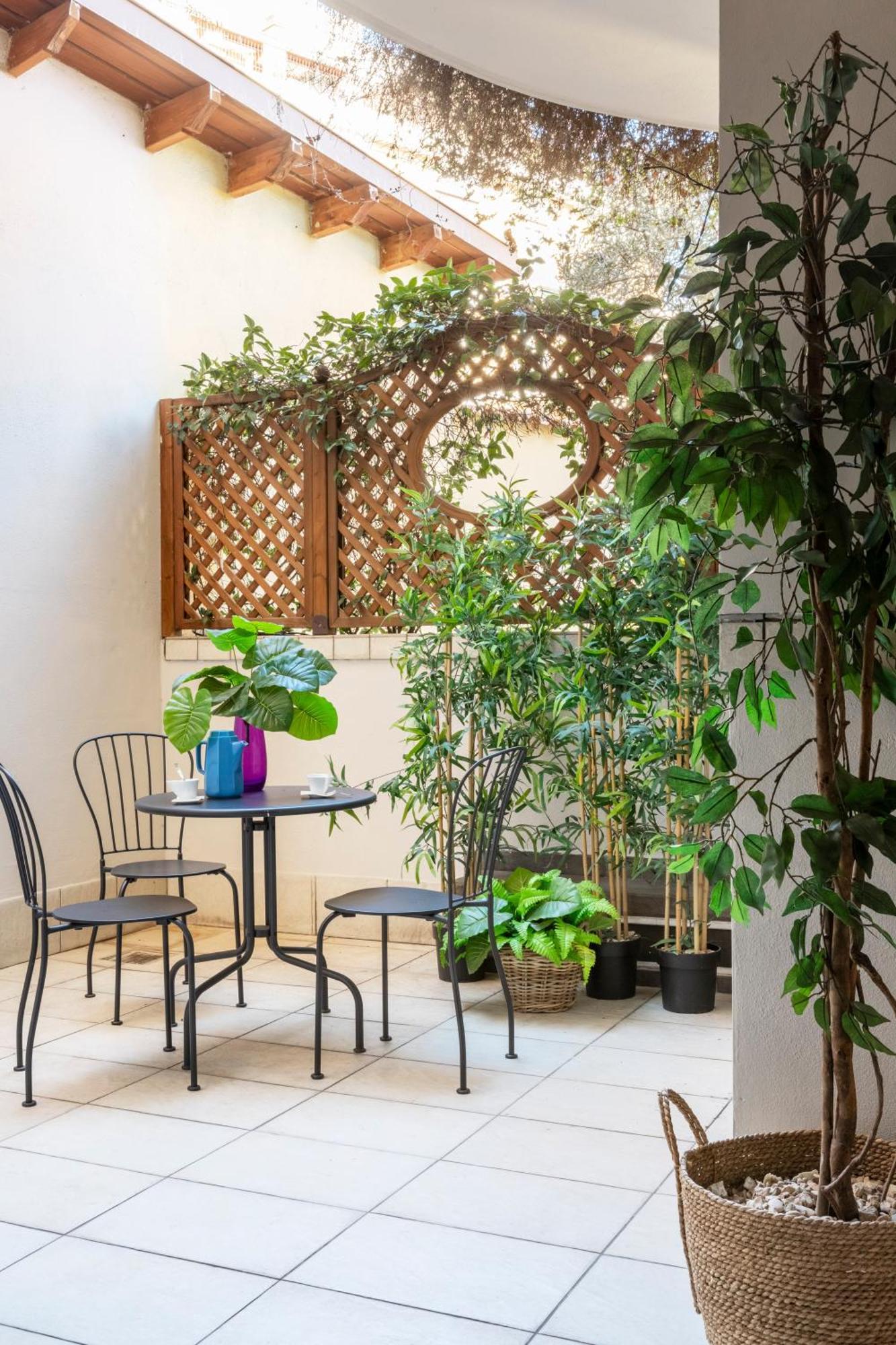 Executive Apartment mit Terrasse