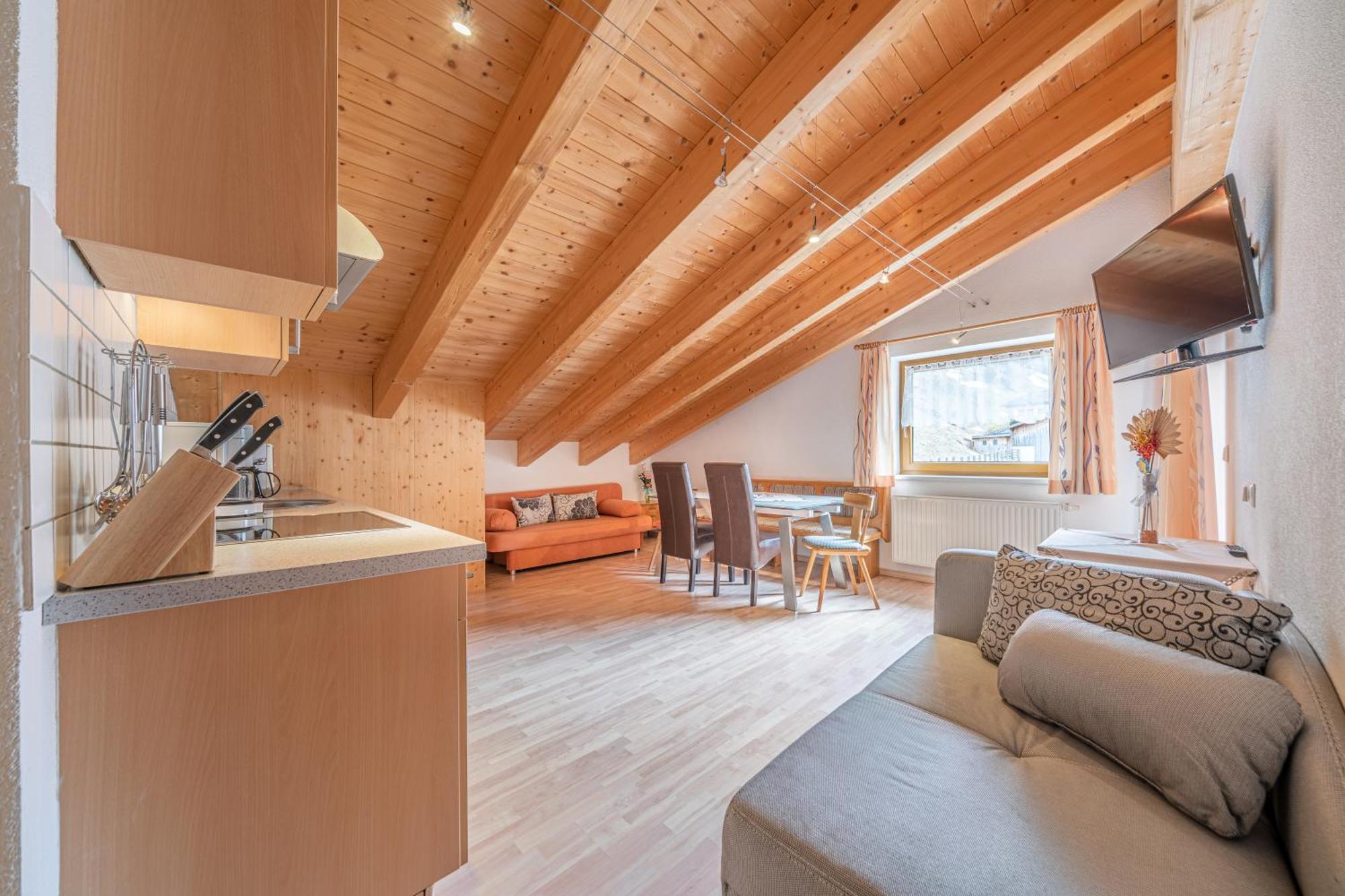 Apartment mit 1 Schlafzimmer und Balkon