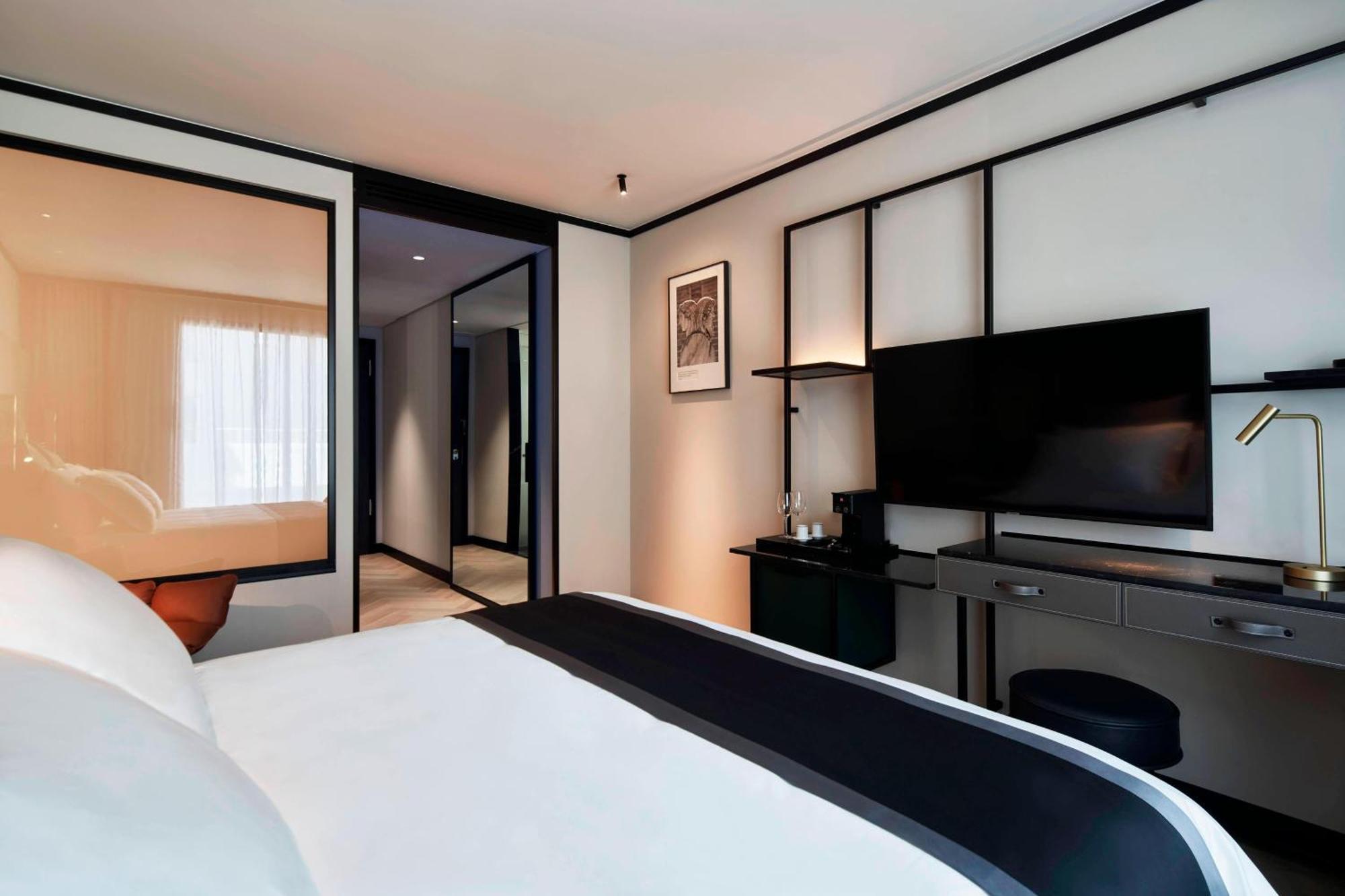 Deluxe Zimmer mit 1 Kingsize-Bett und Stadtblick