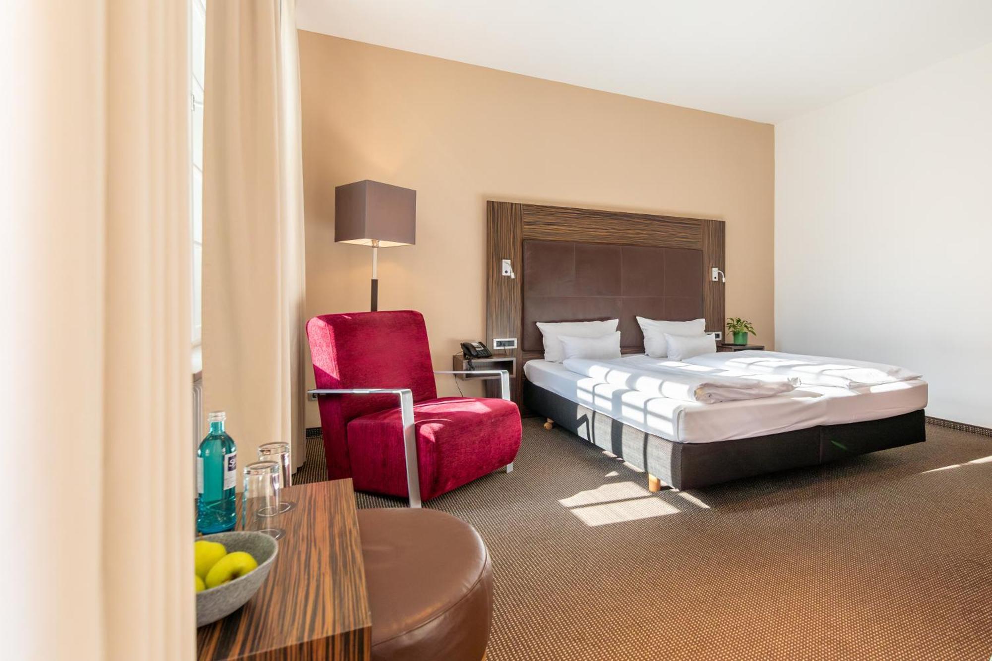 Comfort-Doppelzimmer mit Blick auf den Dom