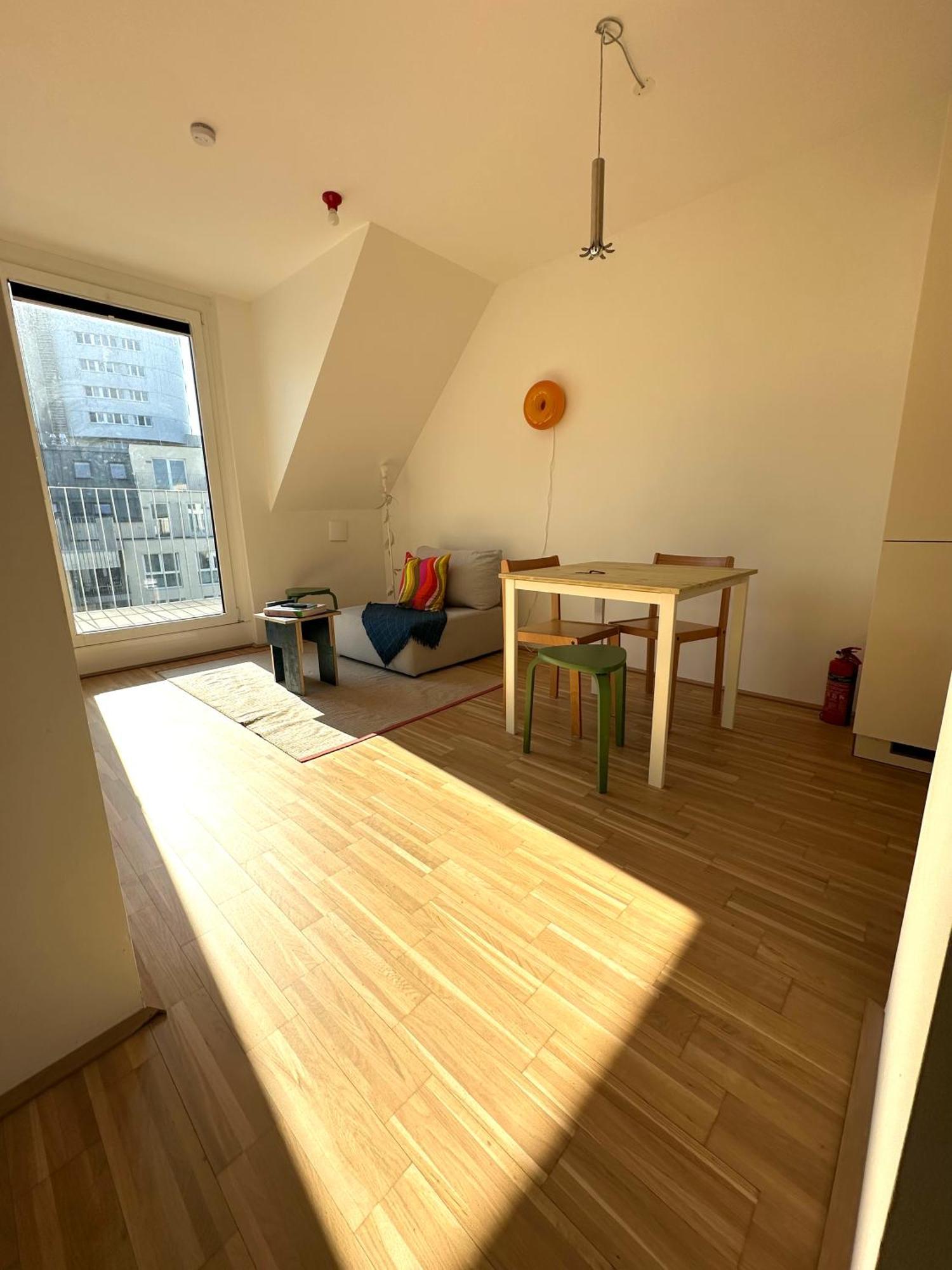 Apartment mit 1 Schlafzimmer und Balkon