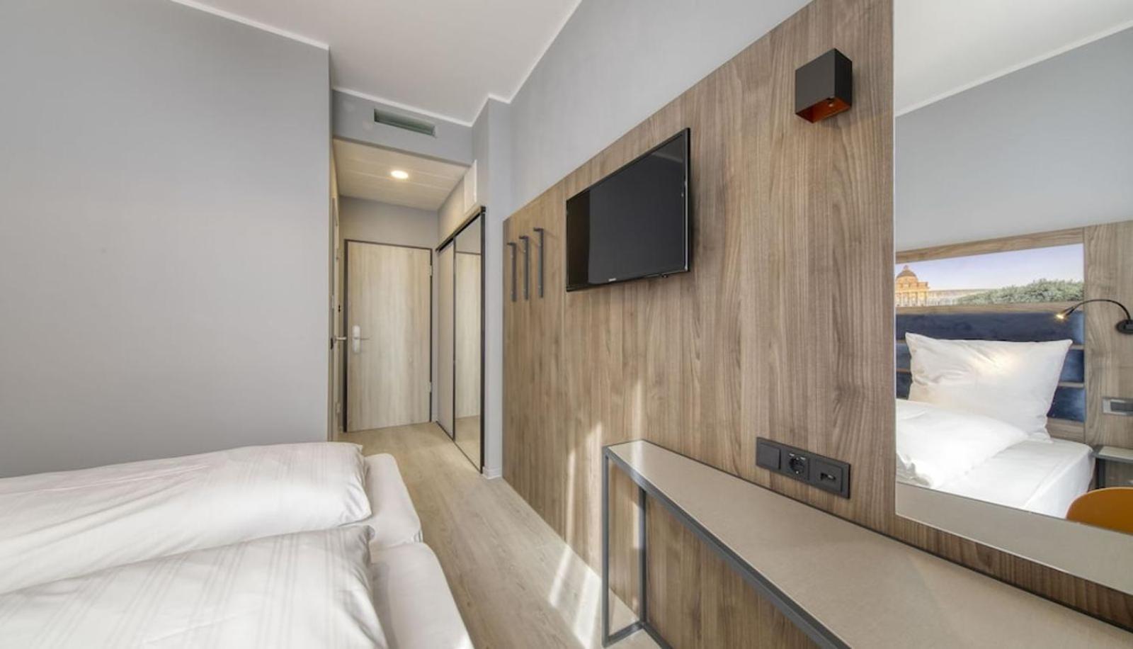 Double Room,1629889766:JPEG