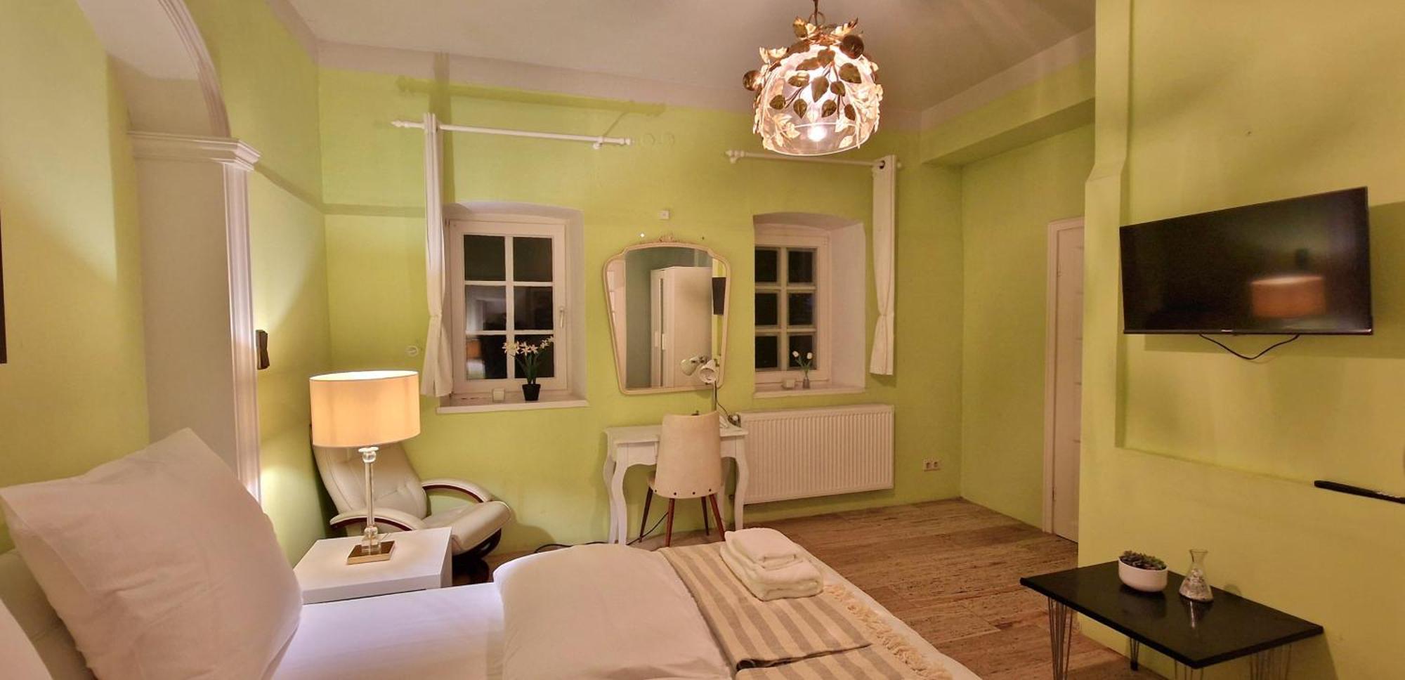 Deluxe Doppelzimmer mit seitlichem Meerblick