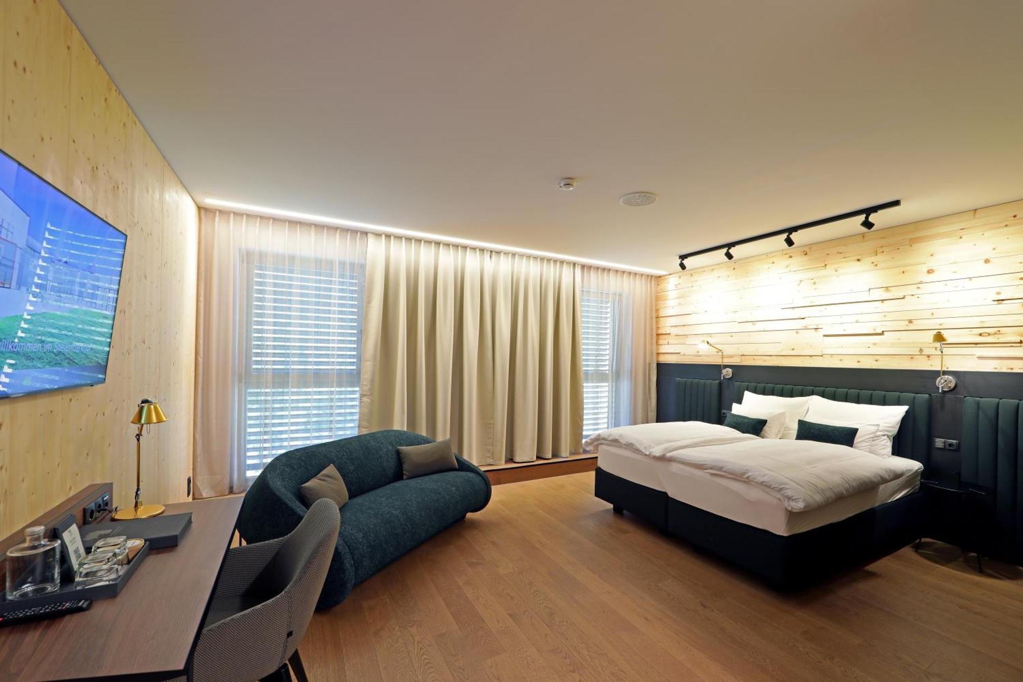 Deluxe Double Room Extra Bed