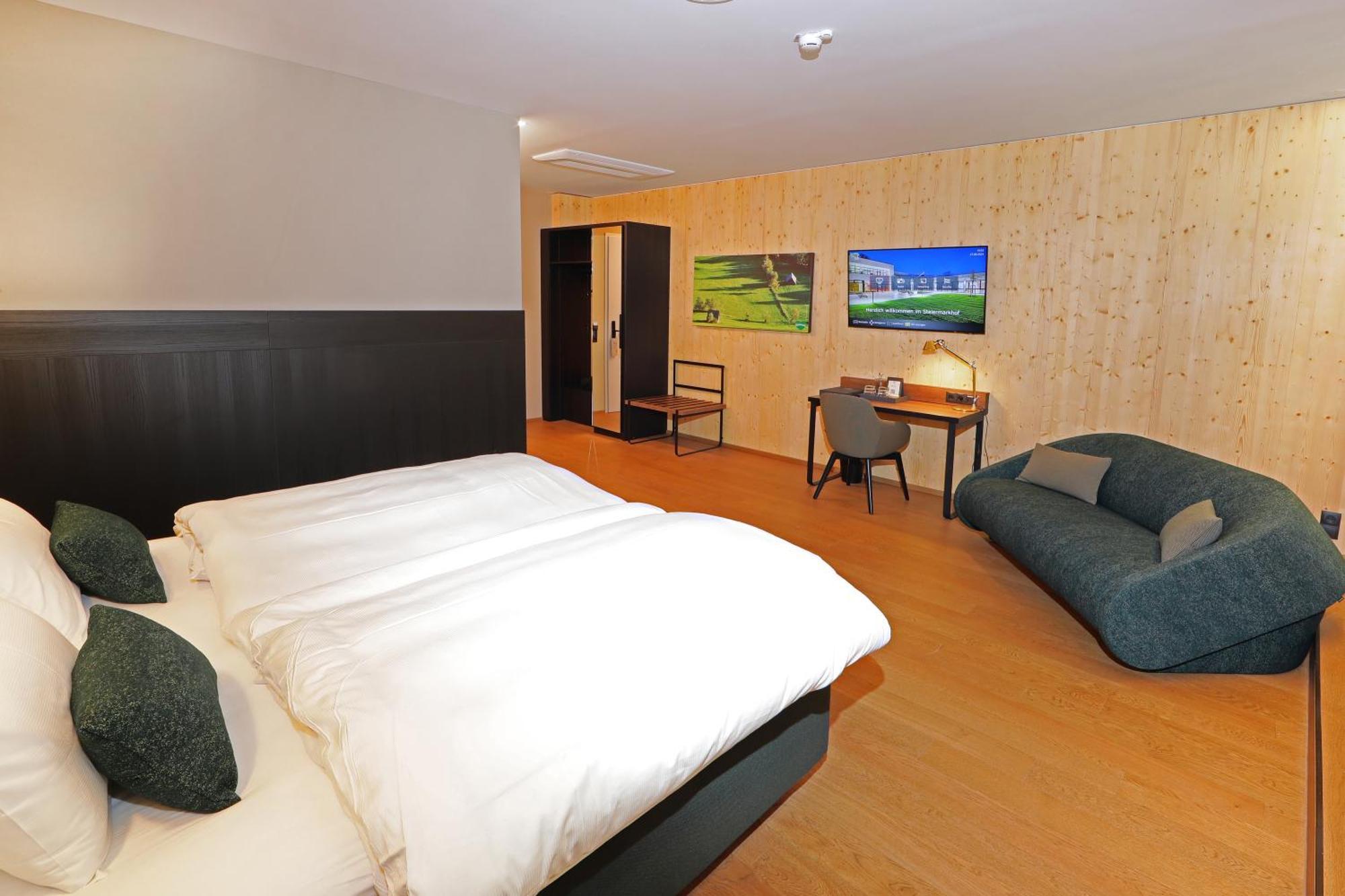Deluxe Double Room Extra Bed