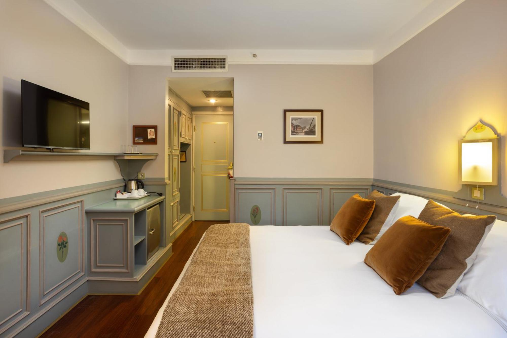 Standard Double or Twin Room,1656170680:JPEG