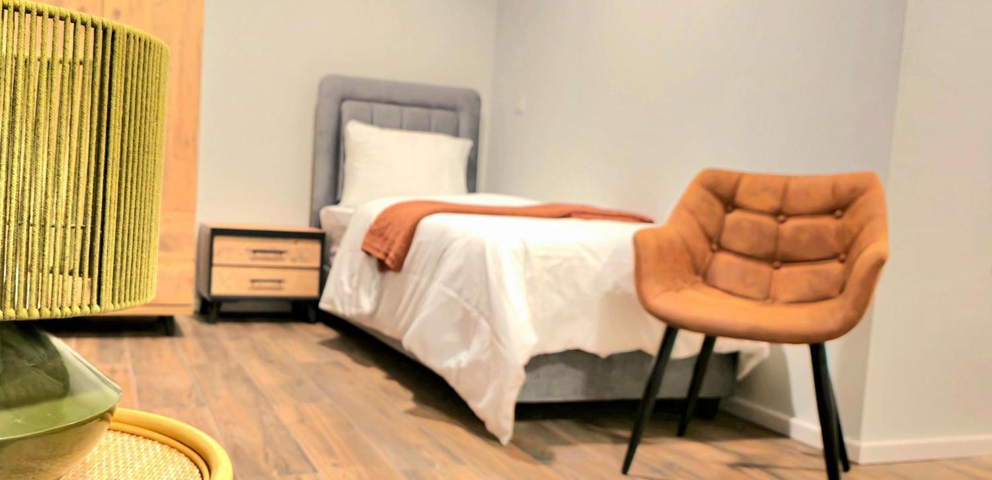 Doppel-/Zweibettzimmer mit eigenem Bad
