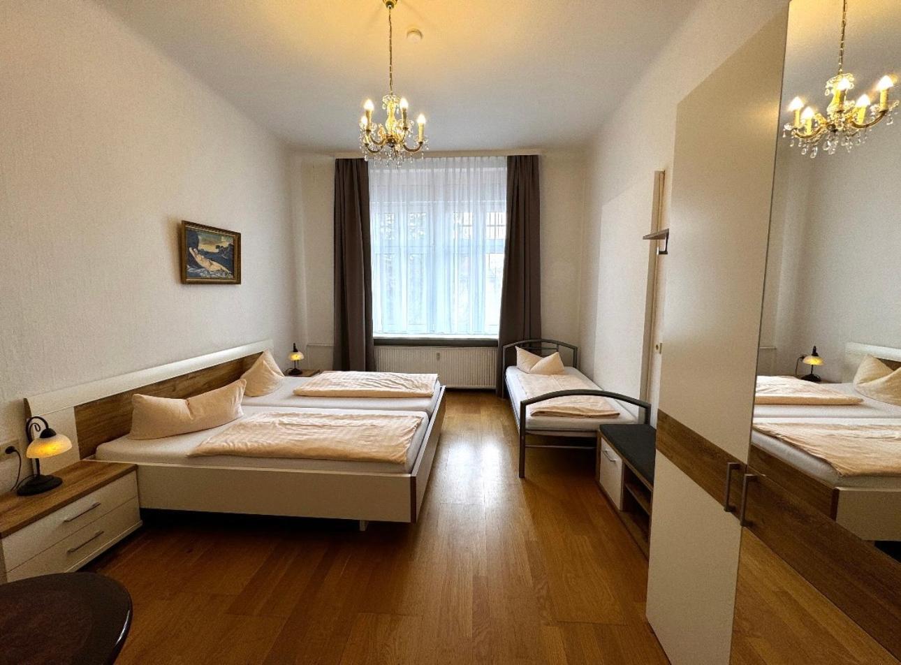 Basic Dreibettzimmer