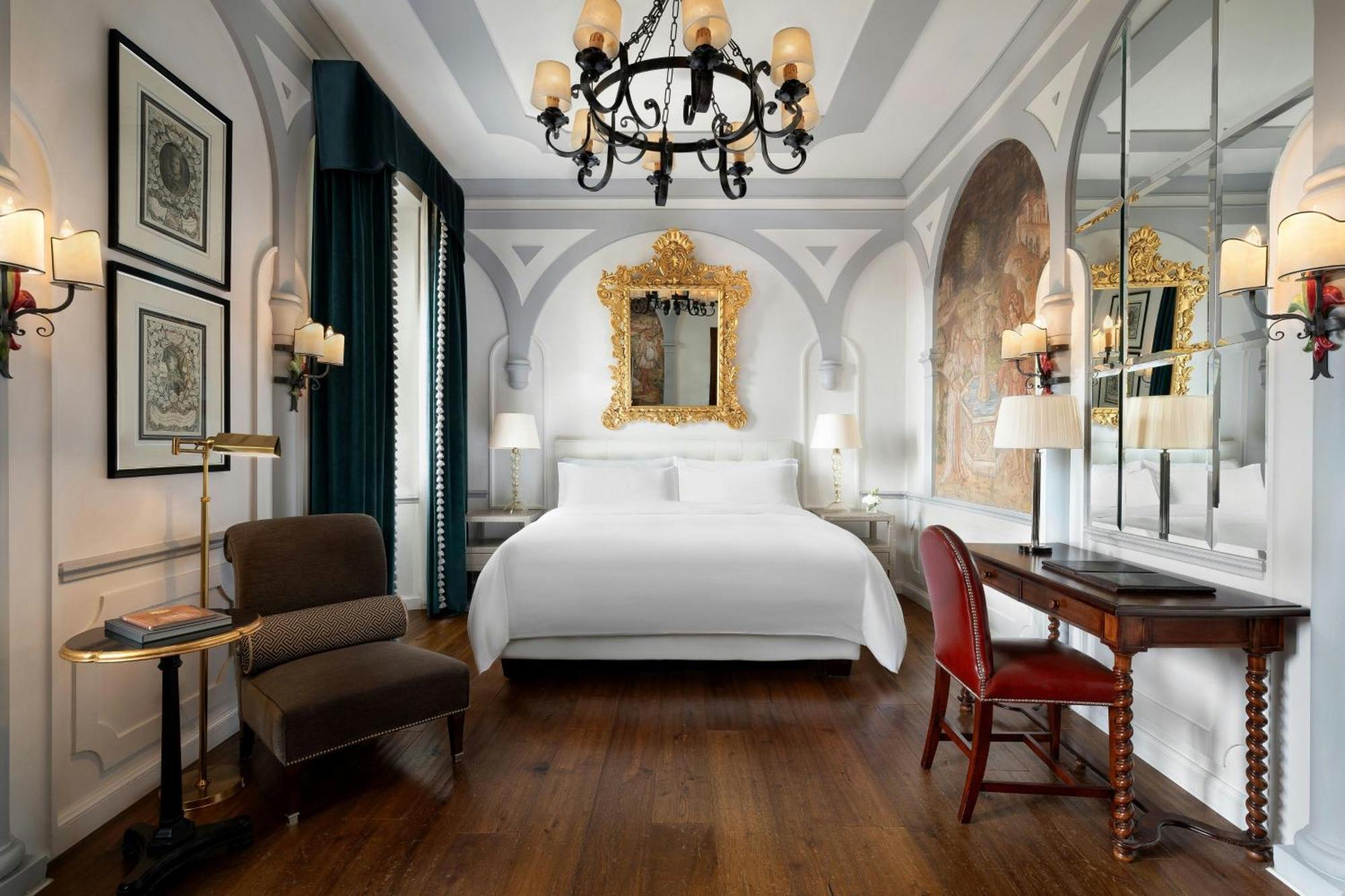 Deluxe Zimmer mit Kingsize-Bett