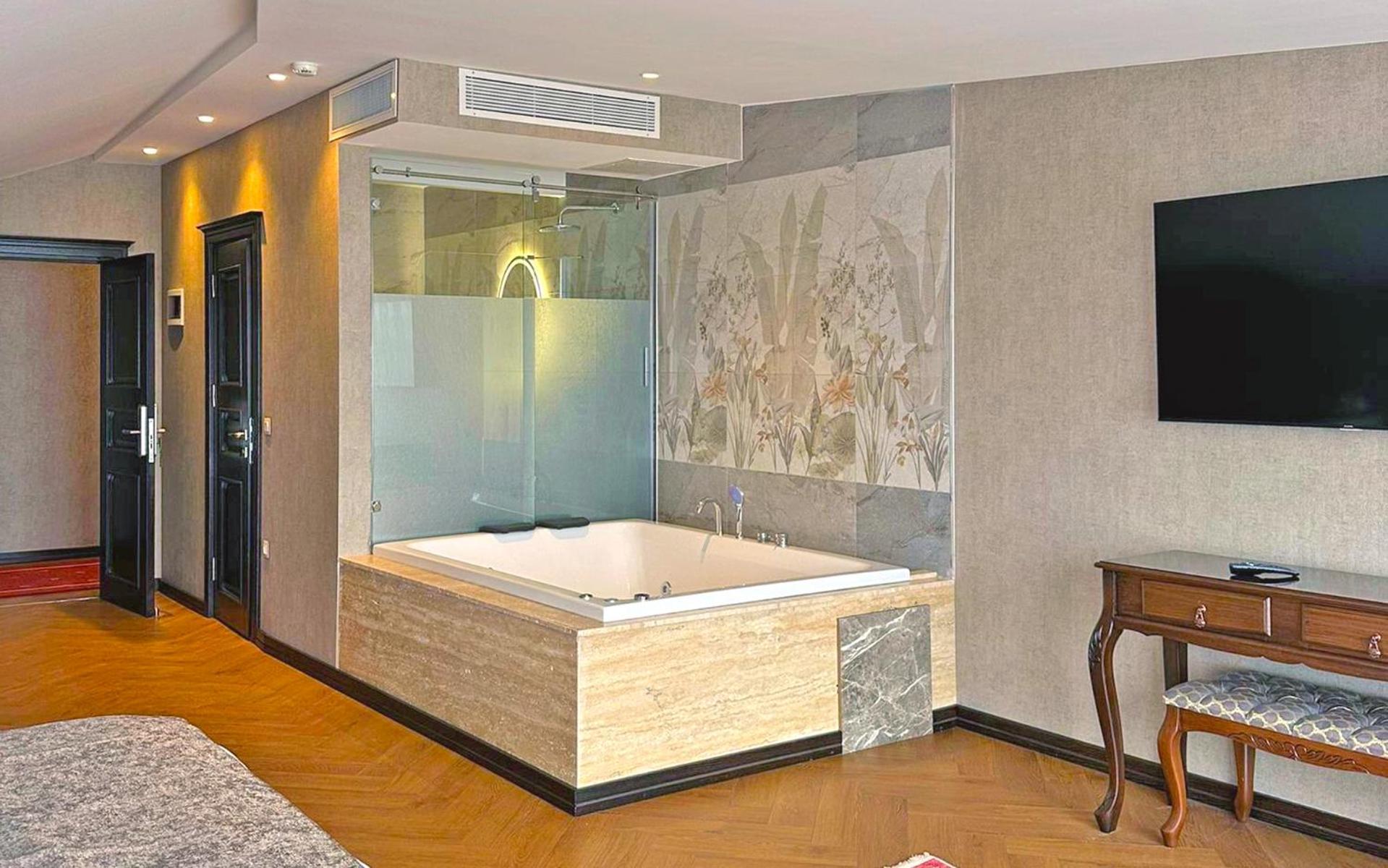 Deluxe Doppelzimmer mit Balkon und Meerblick