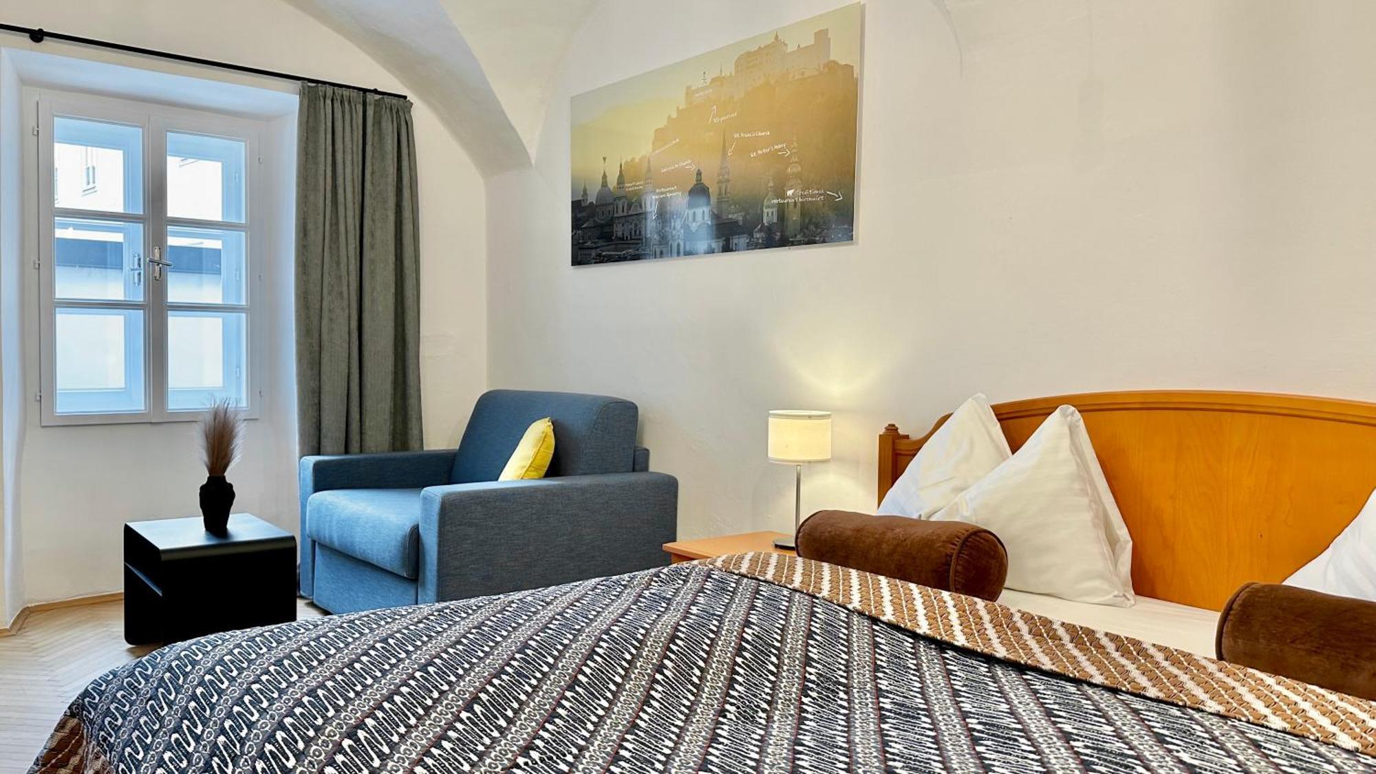 Standard Doppelzimmer mit Straßenblick