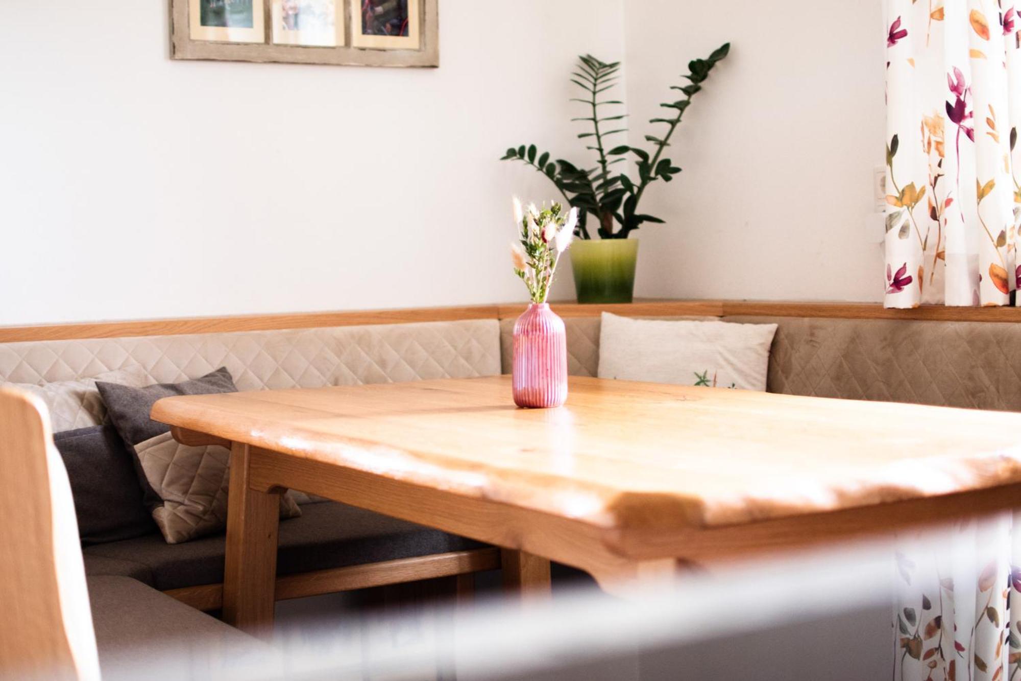 Three-Bedroom Apartment with Mountain View,1687542418:JPEG