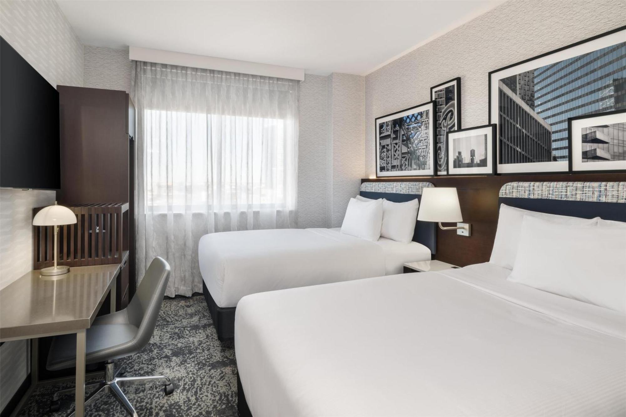 Doppelzimmer mit 2 Doppelbetten