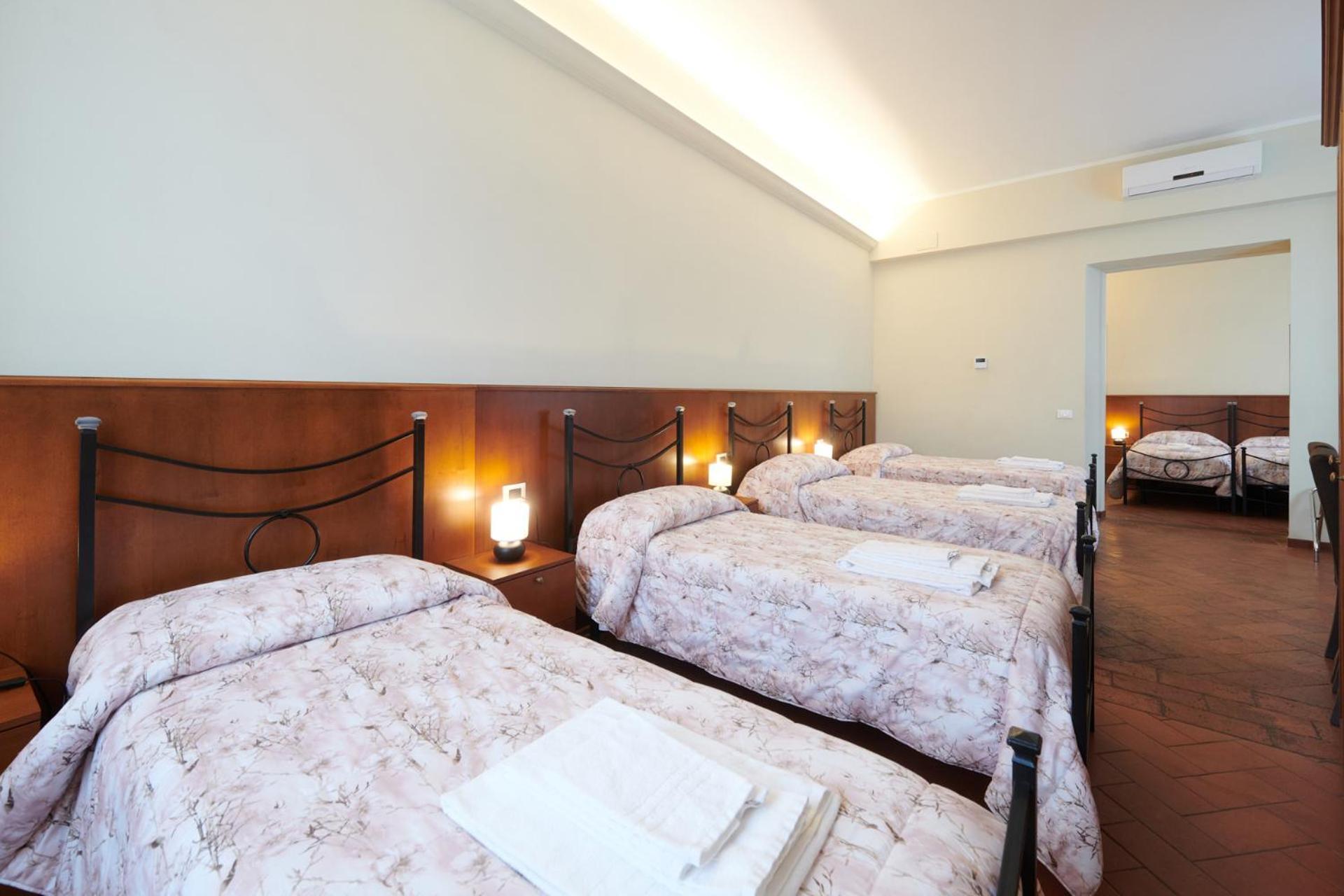 Familienzimmer (6 Erwachsene)