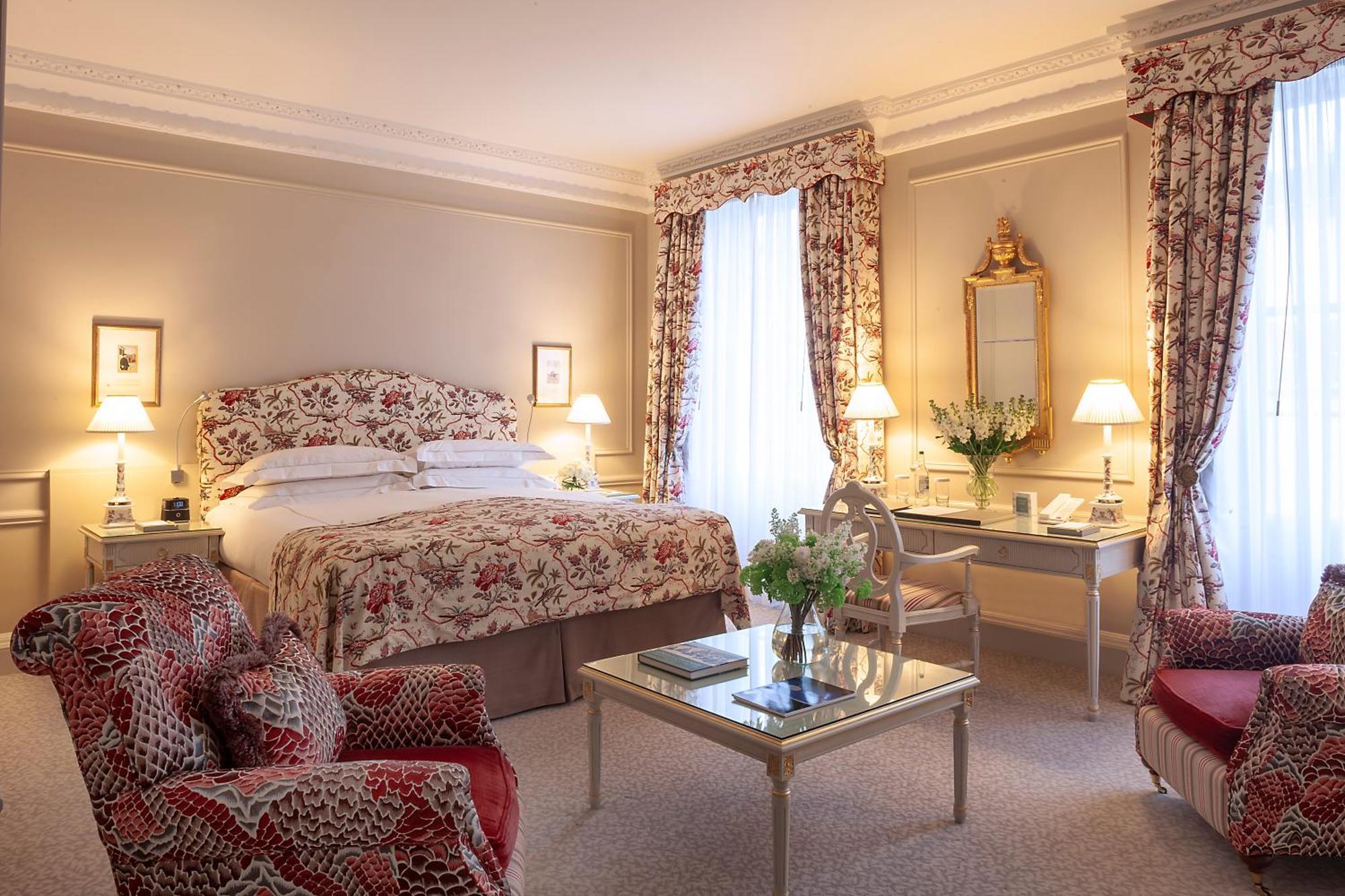 Deluxe Zimmer mit Kingsize-Bett
