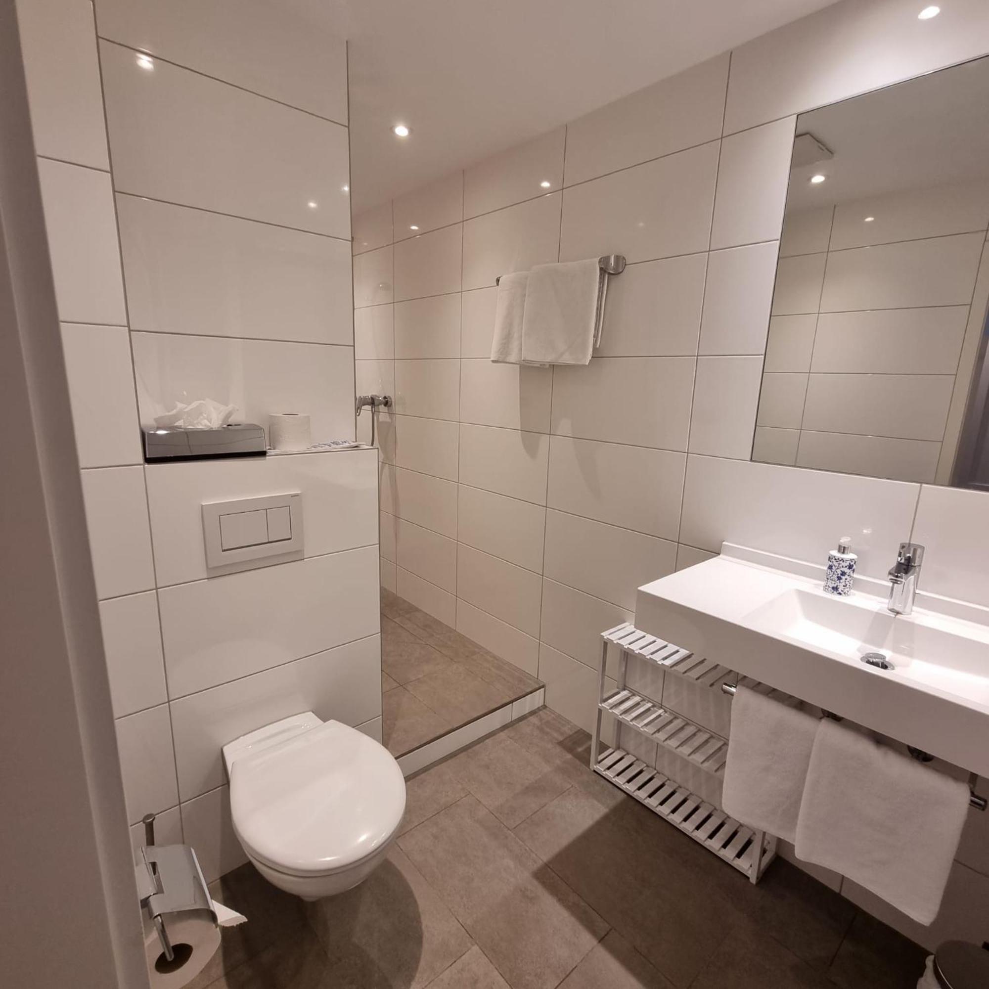 Doppelzimmer mit Balkon