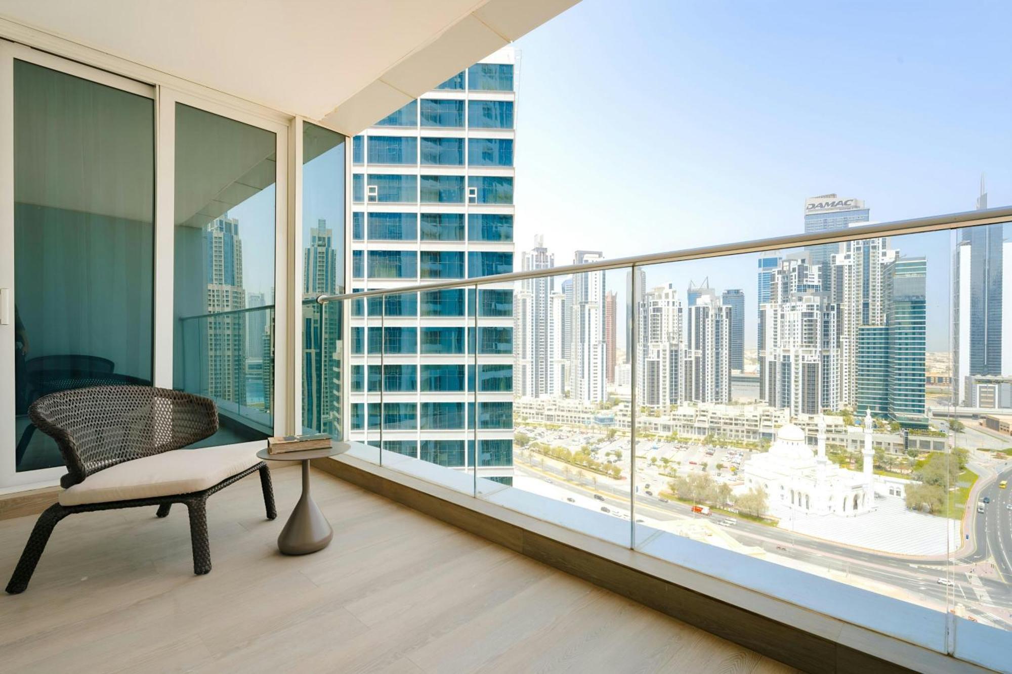Superior Studio mit Balkon