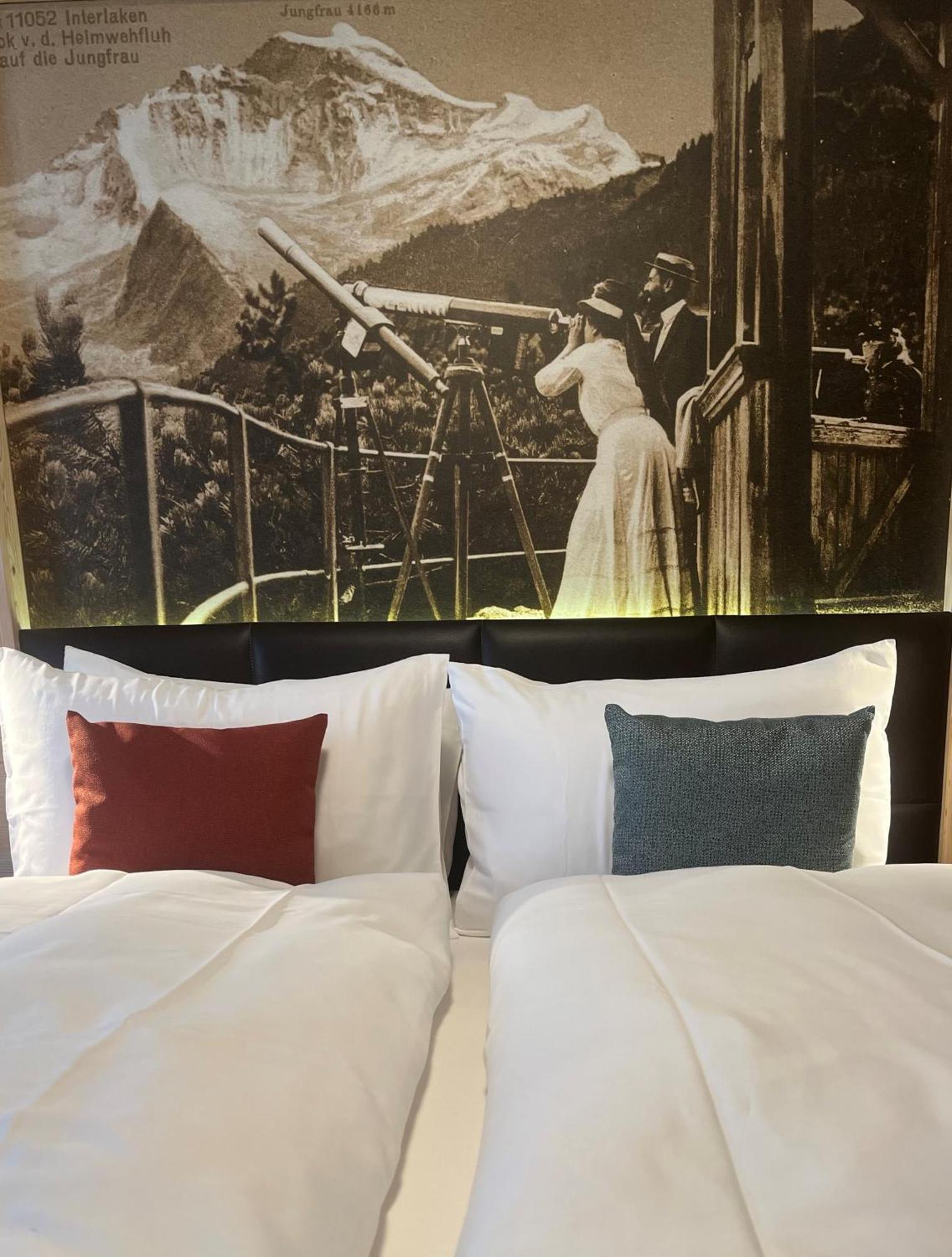Sehr kleines Zimmer mit Balkon