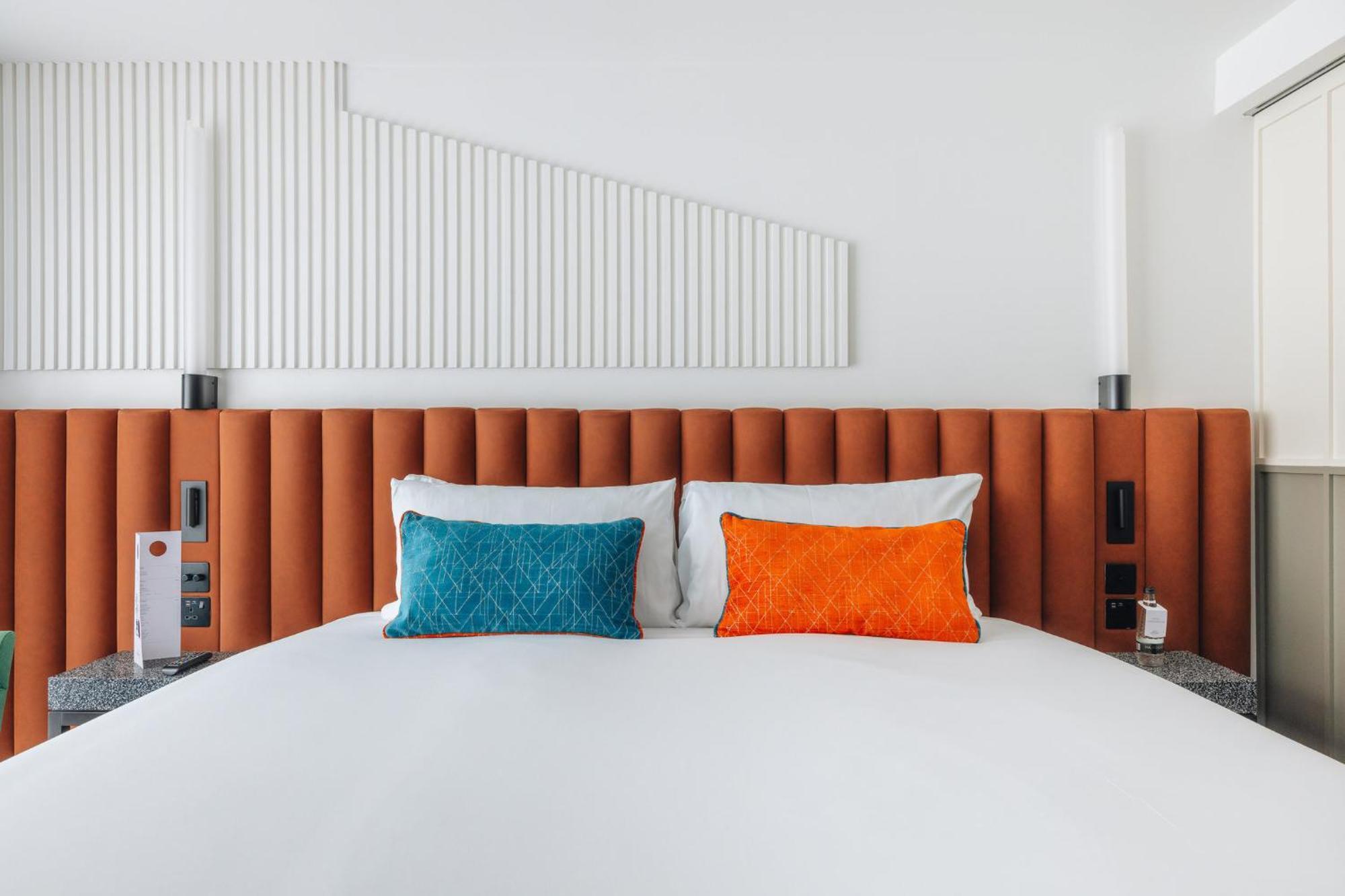 Standard Zimmer mit Kingsize-Bett