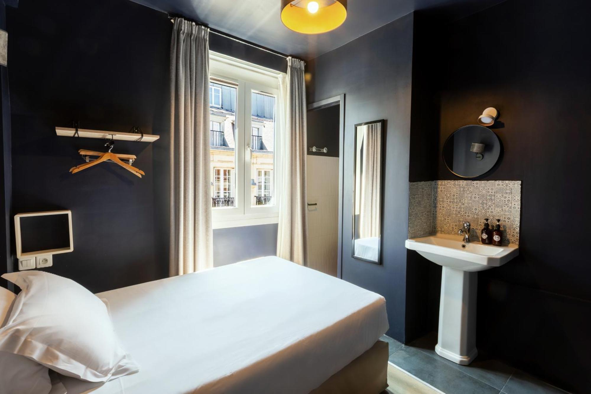 Standard Single Room,1681743941:JPEG