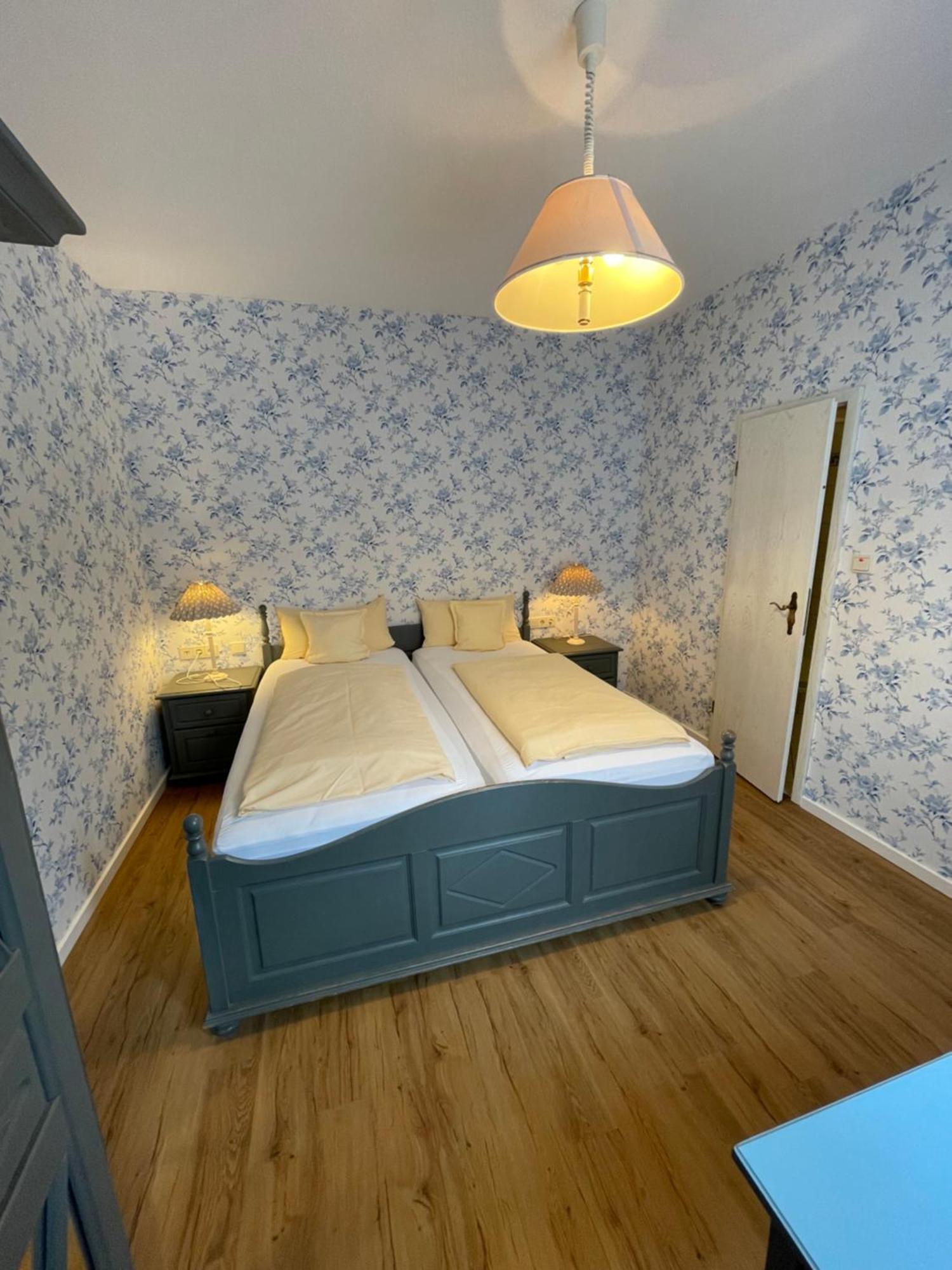 Doppelzimmer mit eigenem Bad
