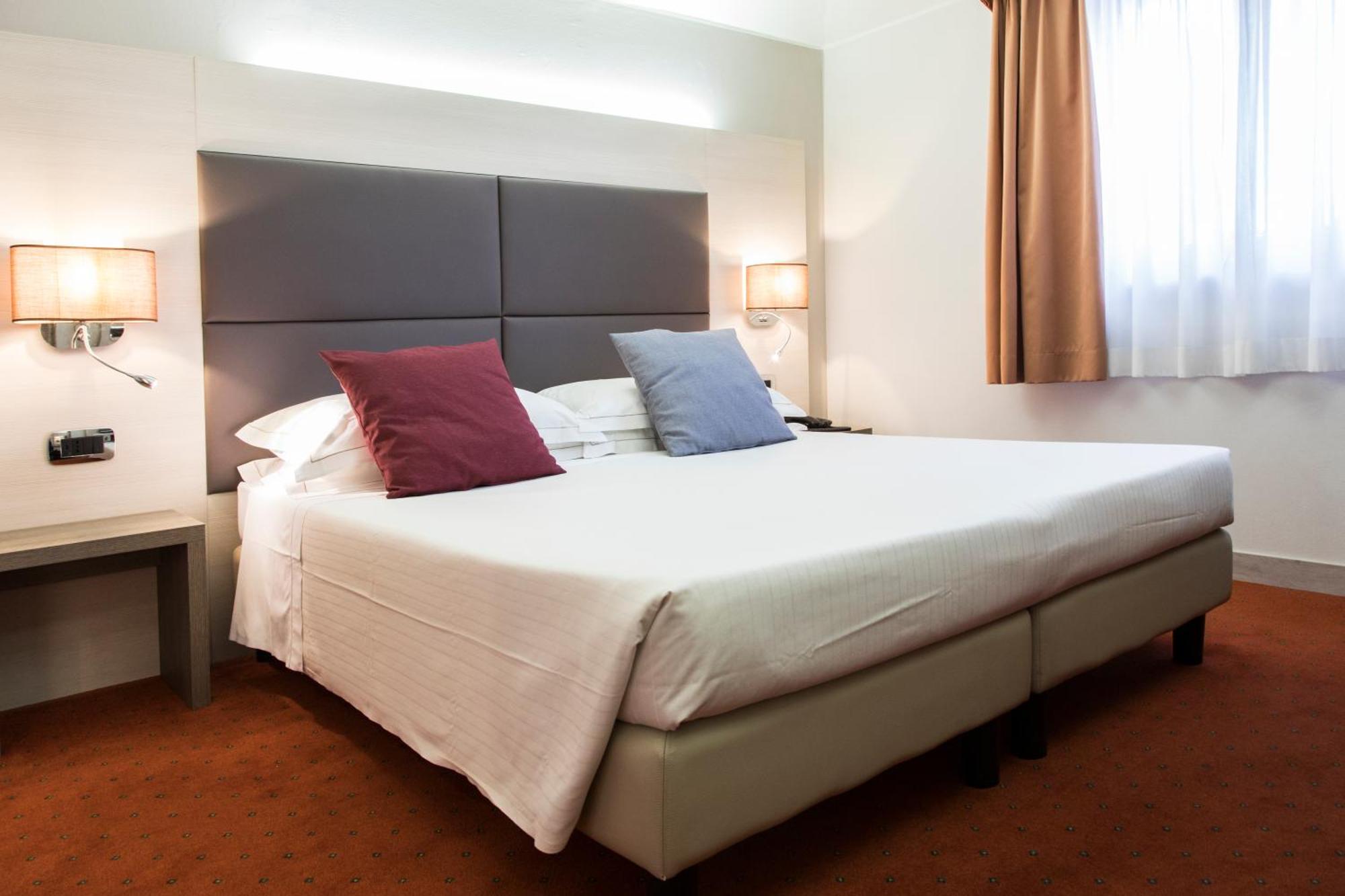 Zwei benachbarte Zimmer
