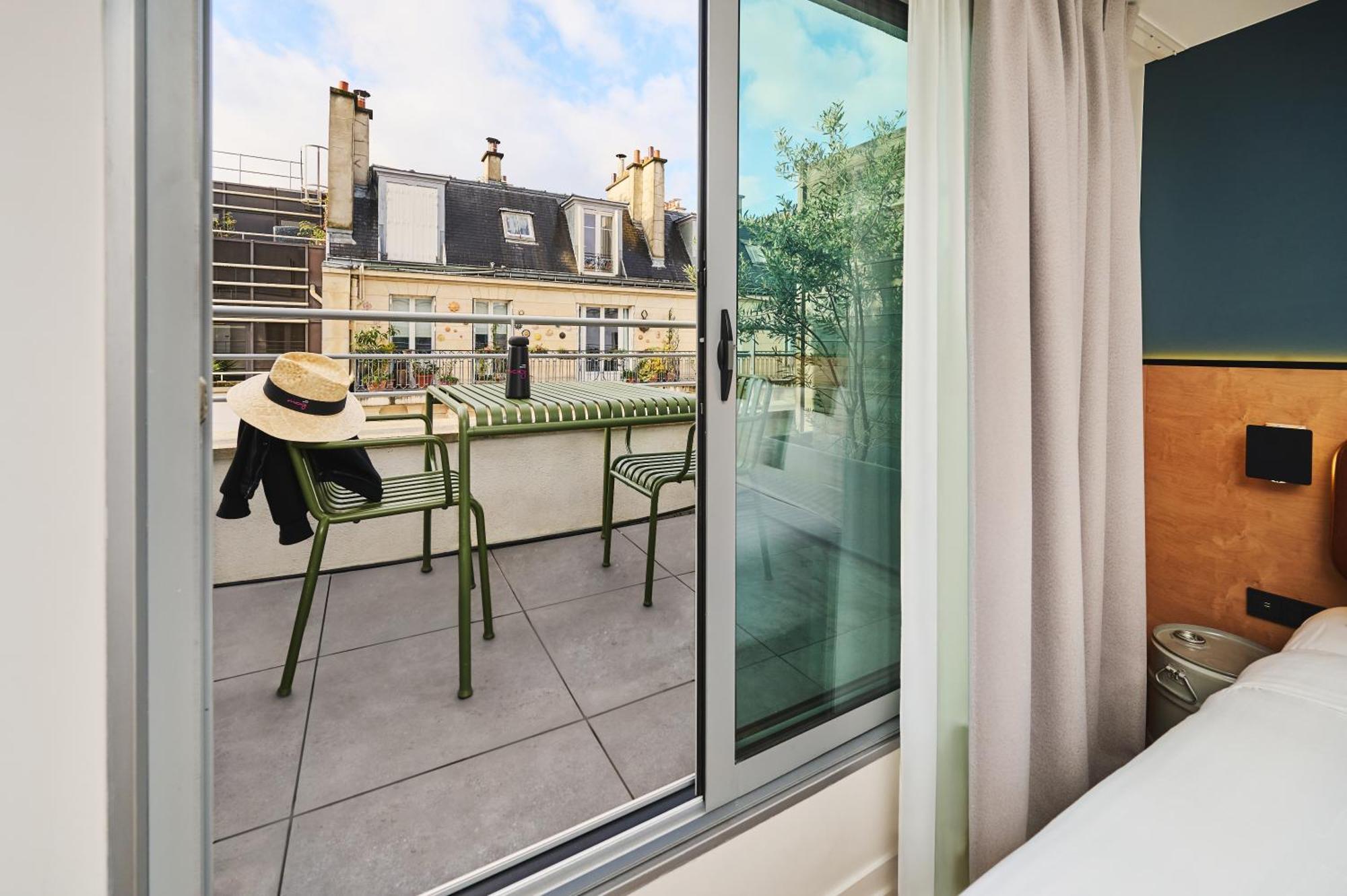 Moxy Sleeper with Balcony or terrace,1697780373:JPEG