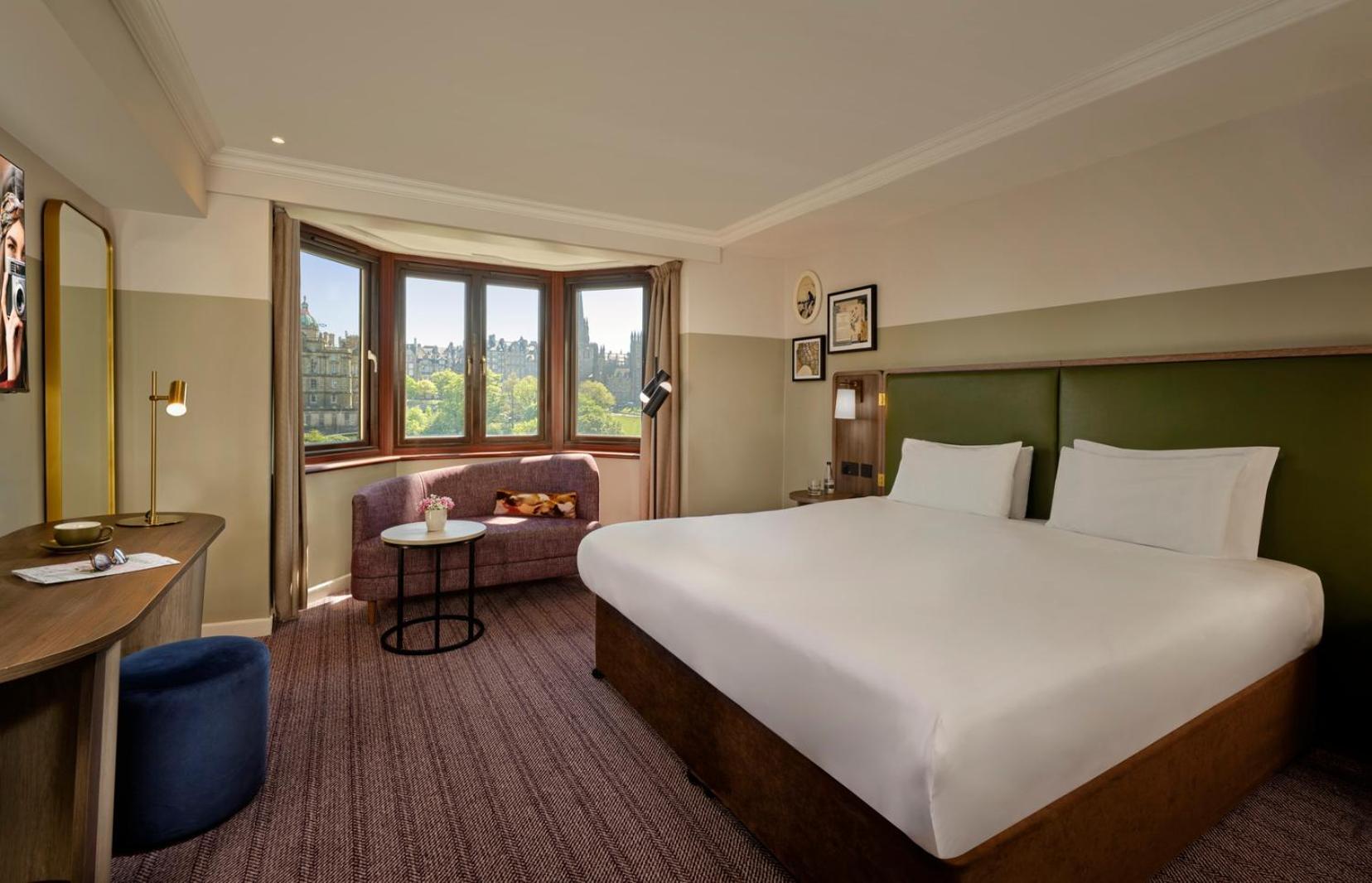 Superior Zimmer mit 1 Kingsize-Bett und Schlossblick