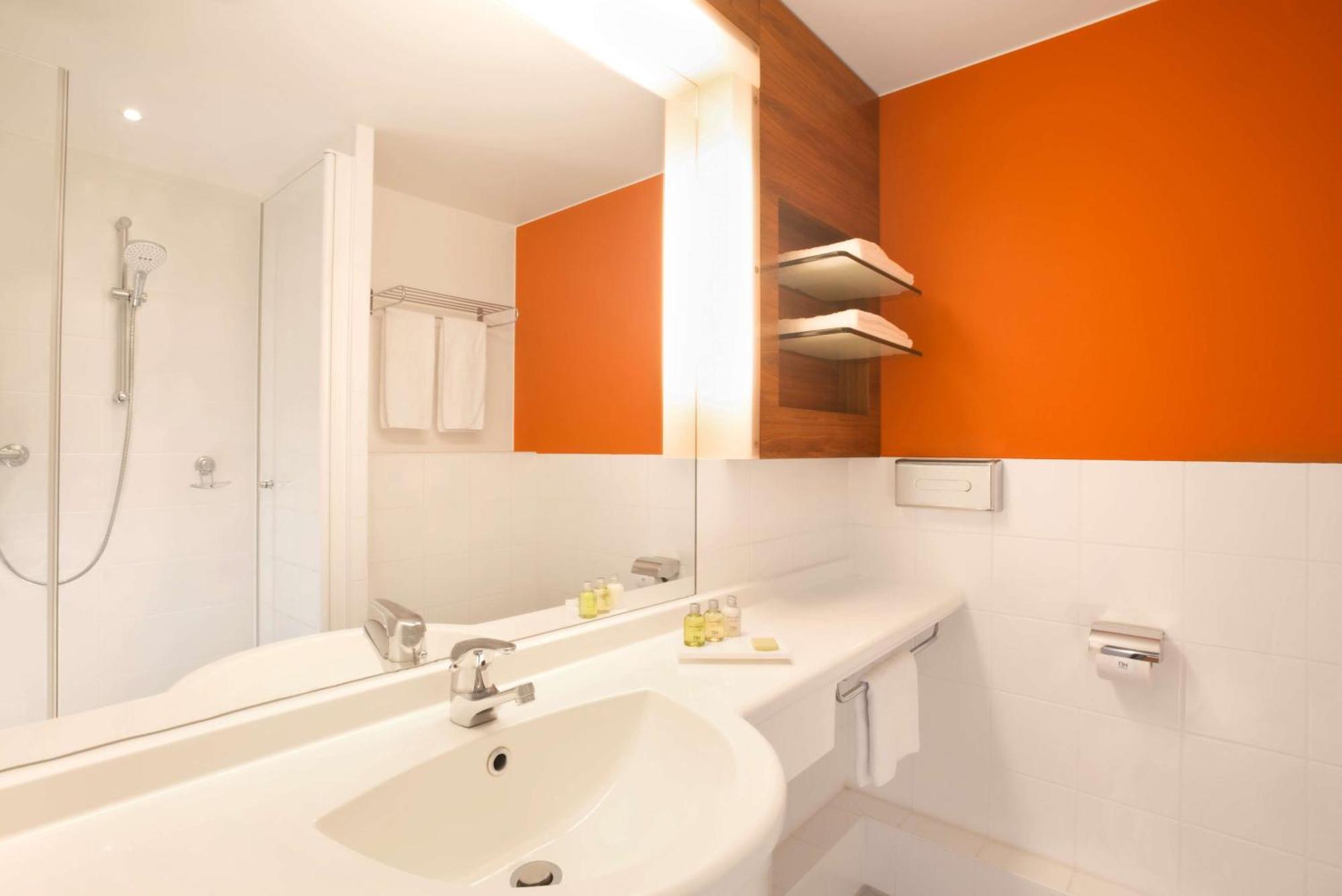 Standard Doppel-/Zweibettzimmer mit Zustellbett