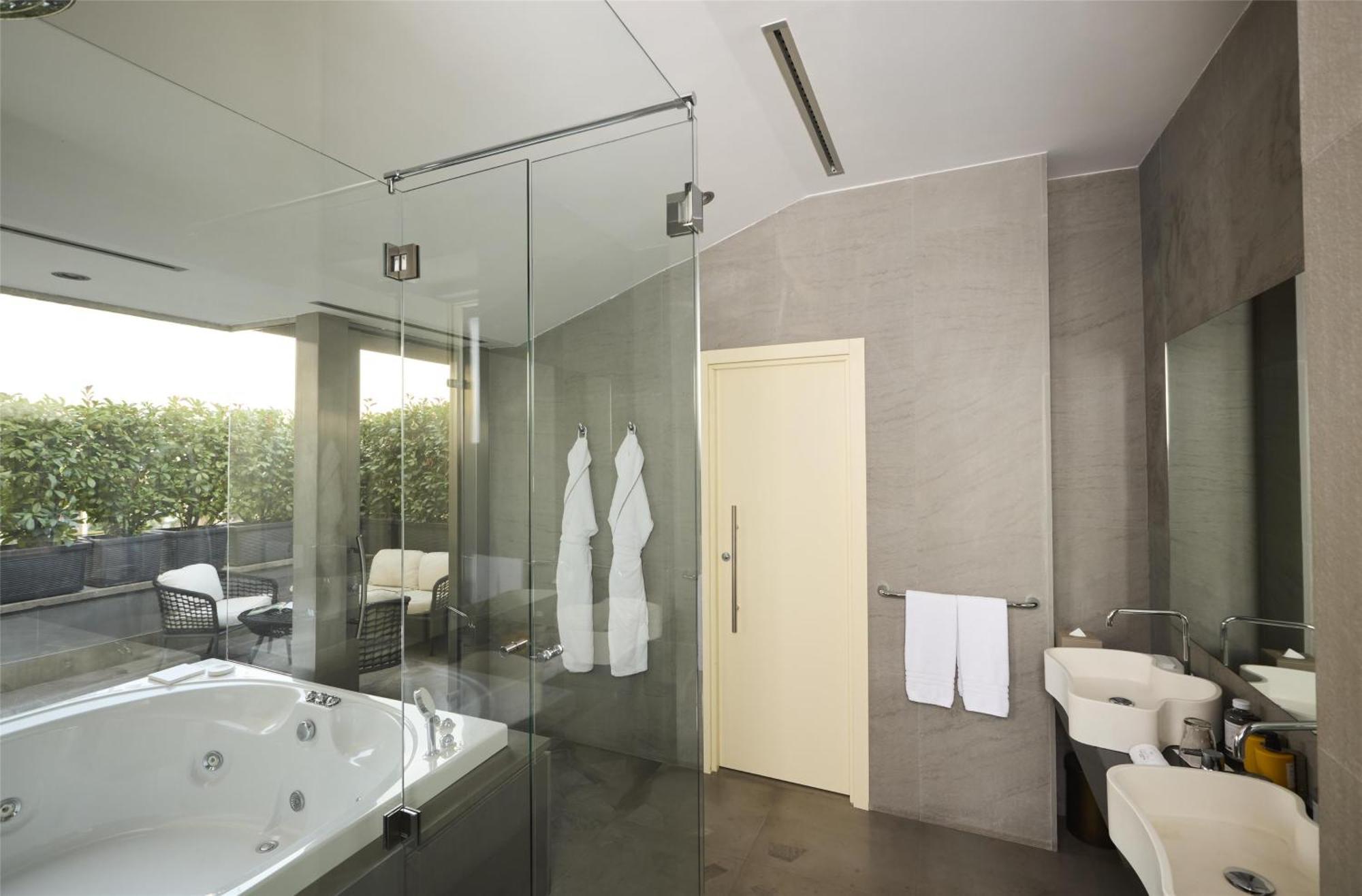 Suite Executive mit Whirlpool, Terrasse und Aussicht