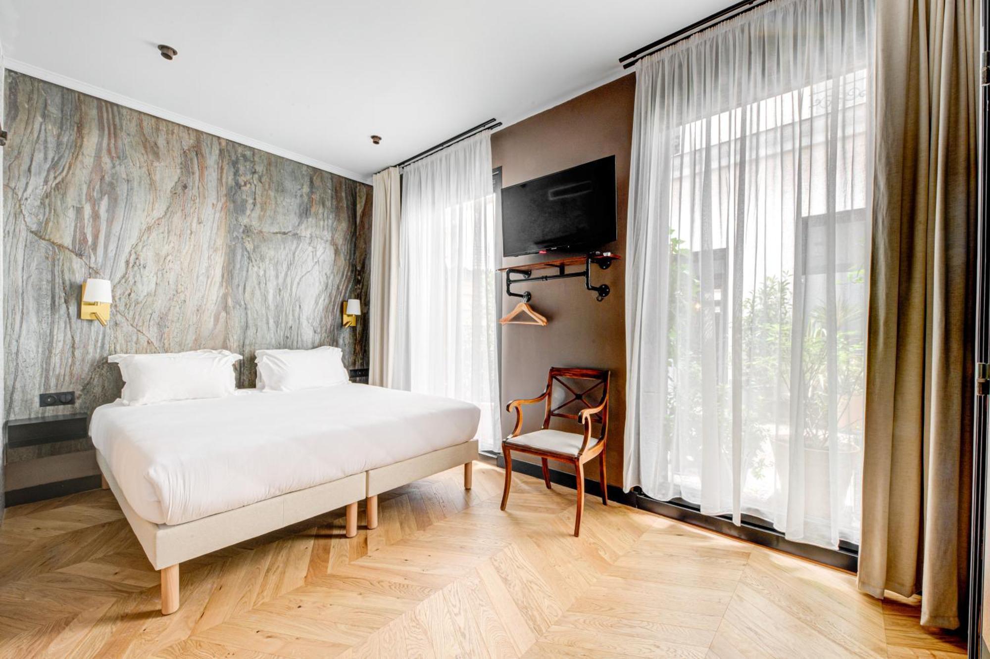 Classic Dreibettzimmer