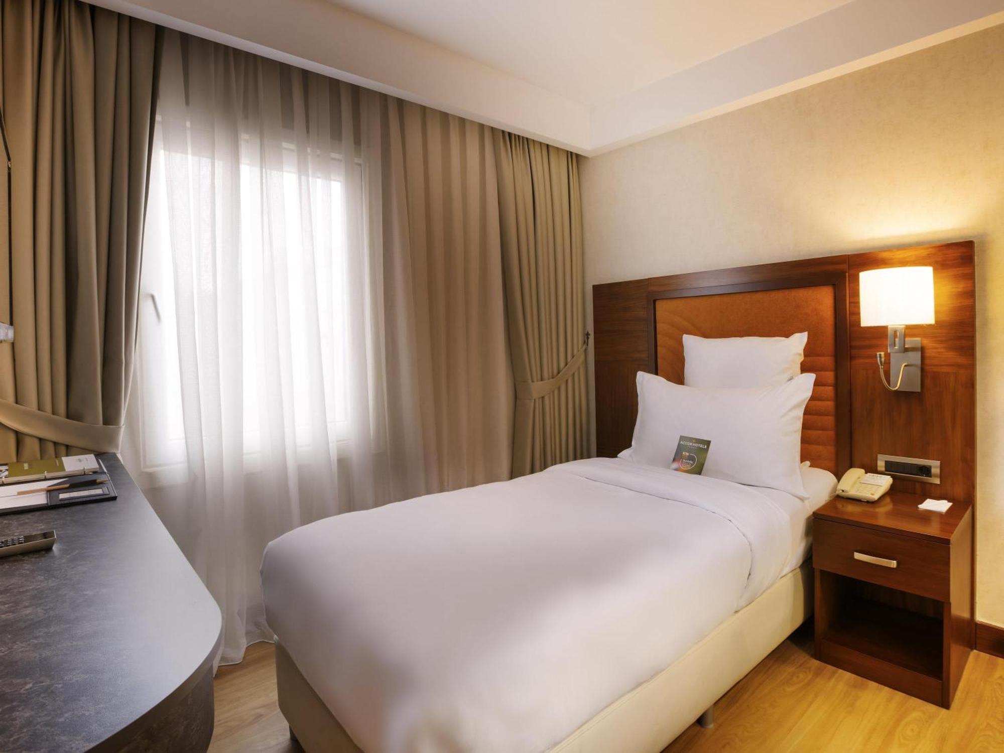 Classic Single Room,1717031294:JPEG