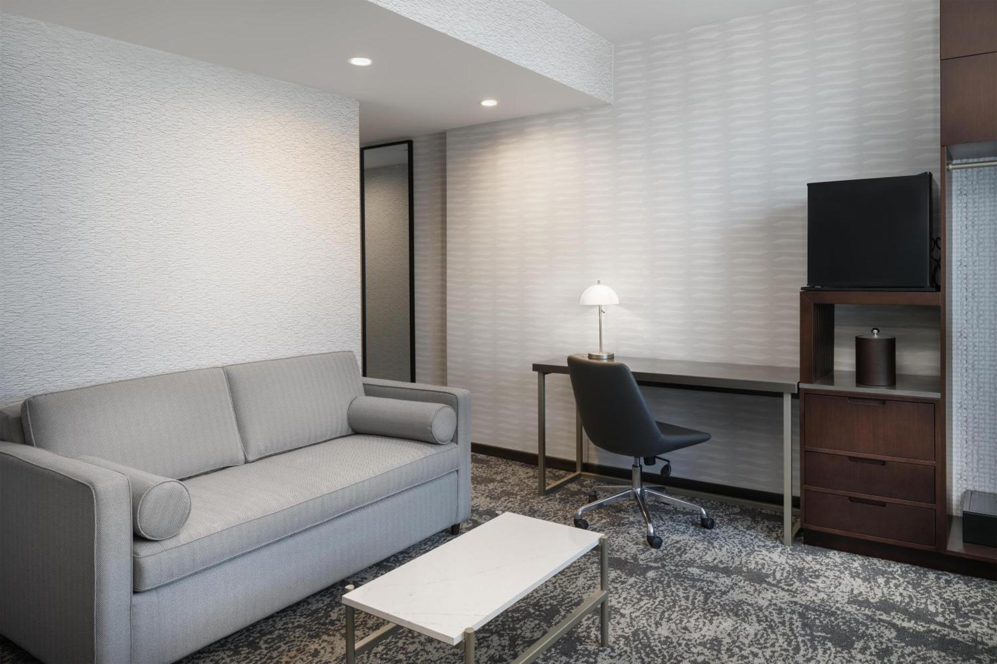 Studio-Suite mit Queensize-Bett und Schlafsofa