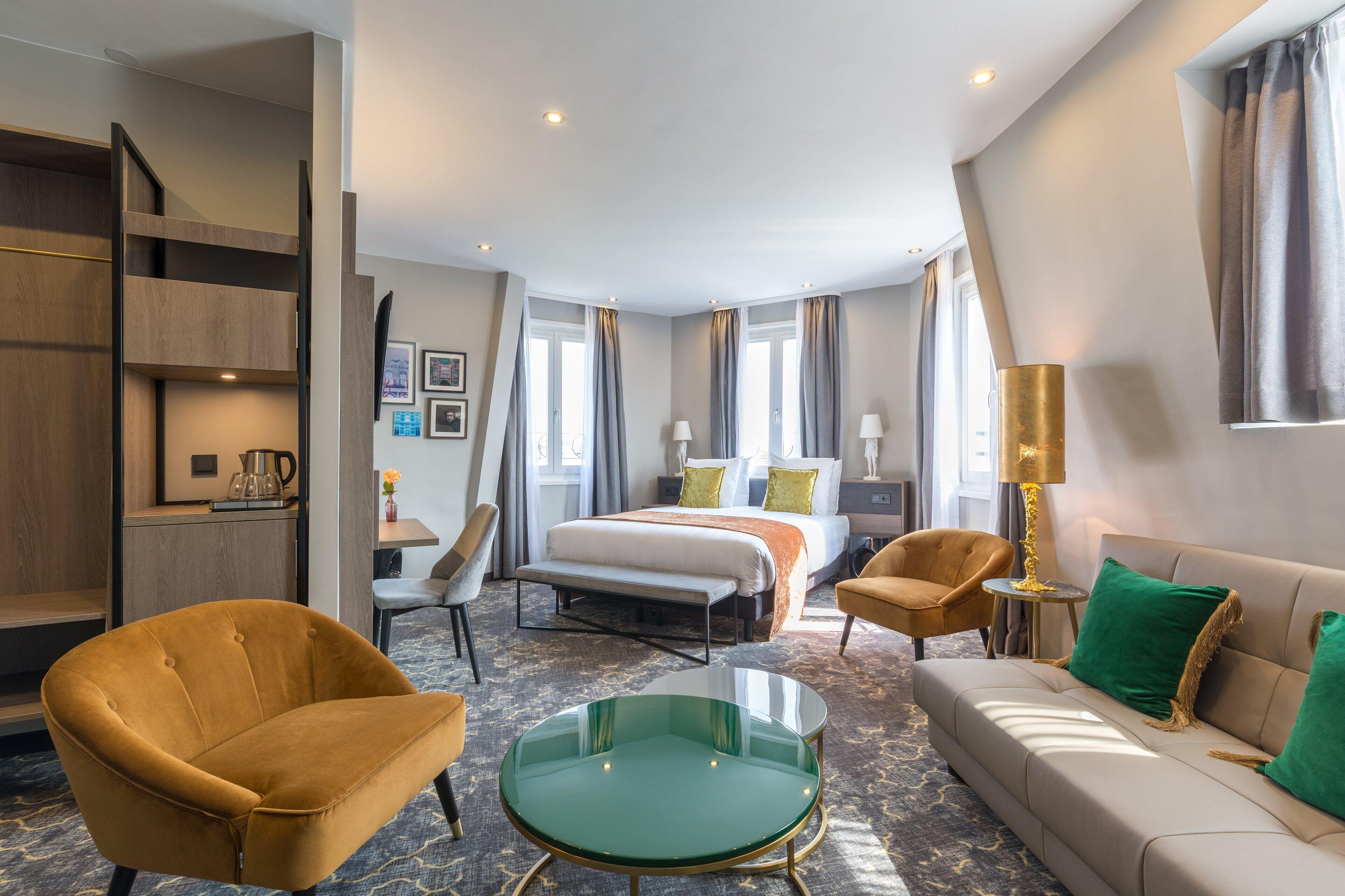 Comfort-Zimmer mit 1 Doppelbett und 1 Einzelbett