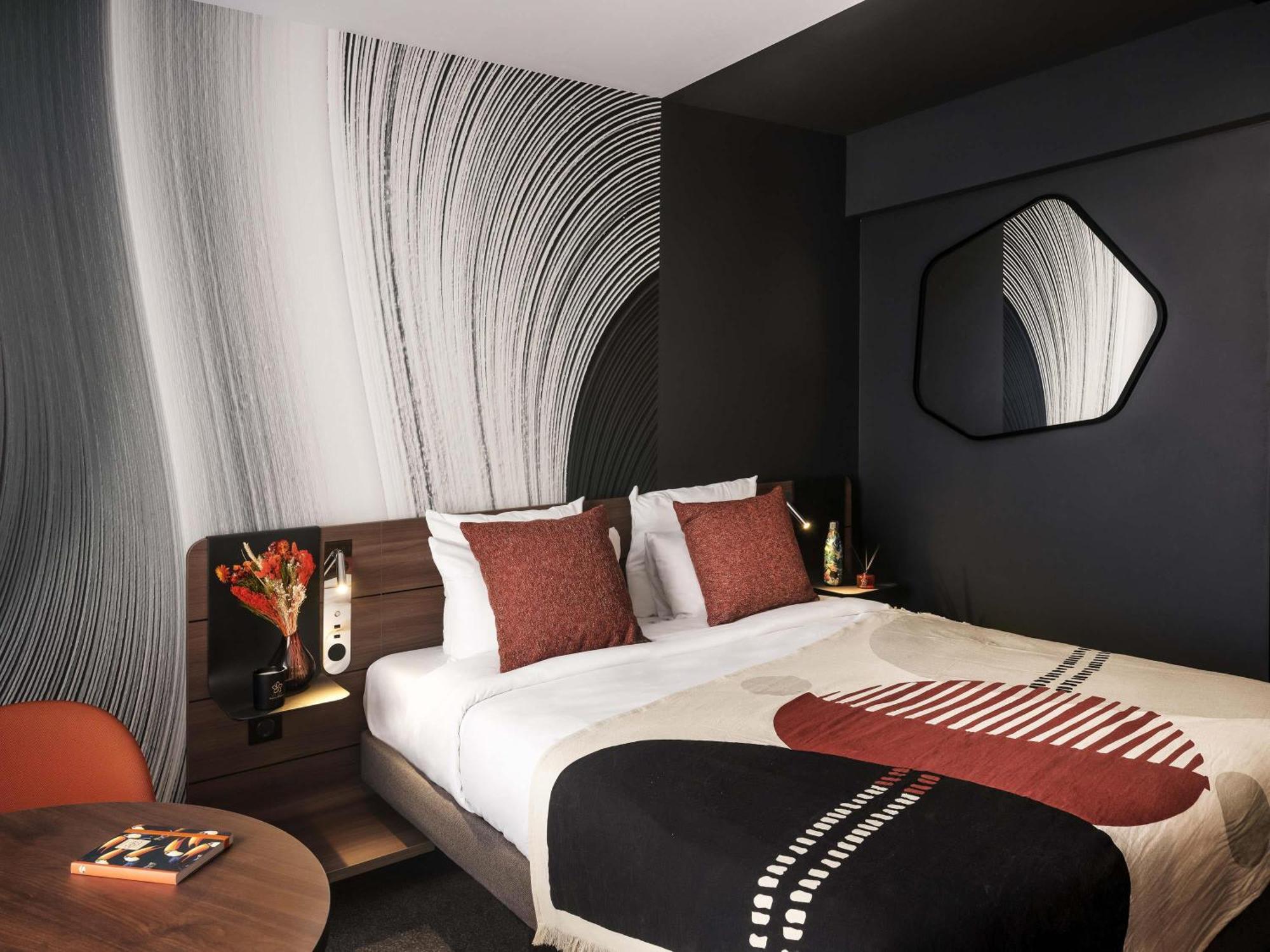 Superior Double Room with Single Sofa Bed,1729997011:JPEG