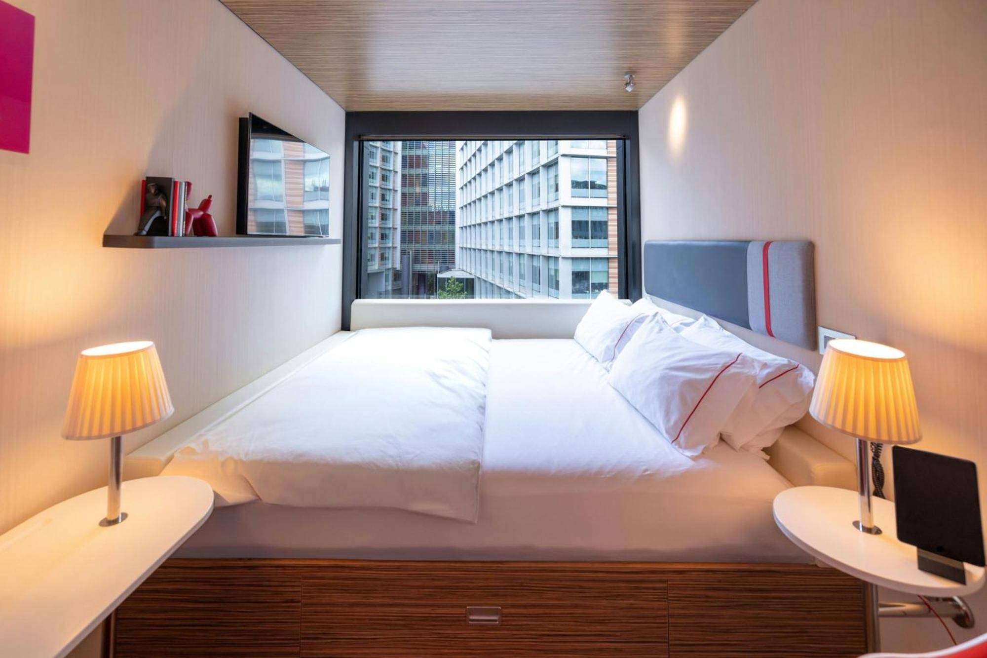 Zimmer mit Kingsize-Bett
