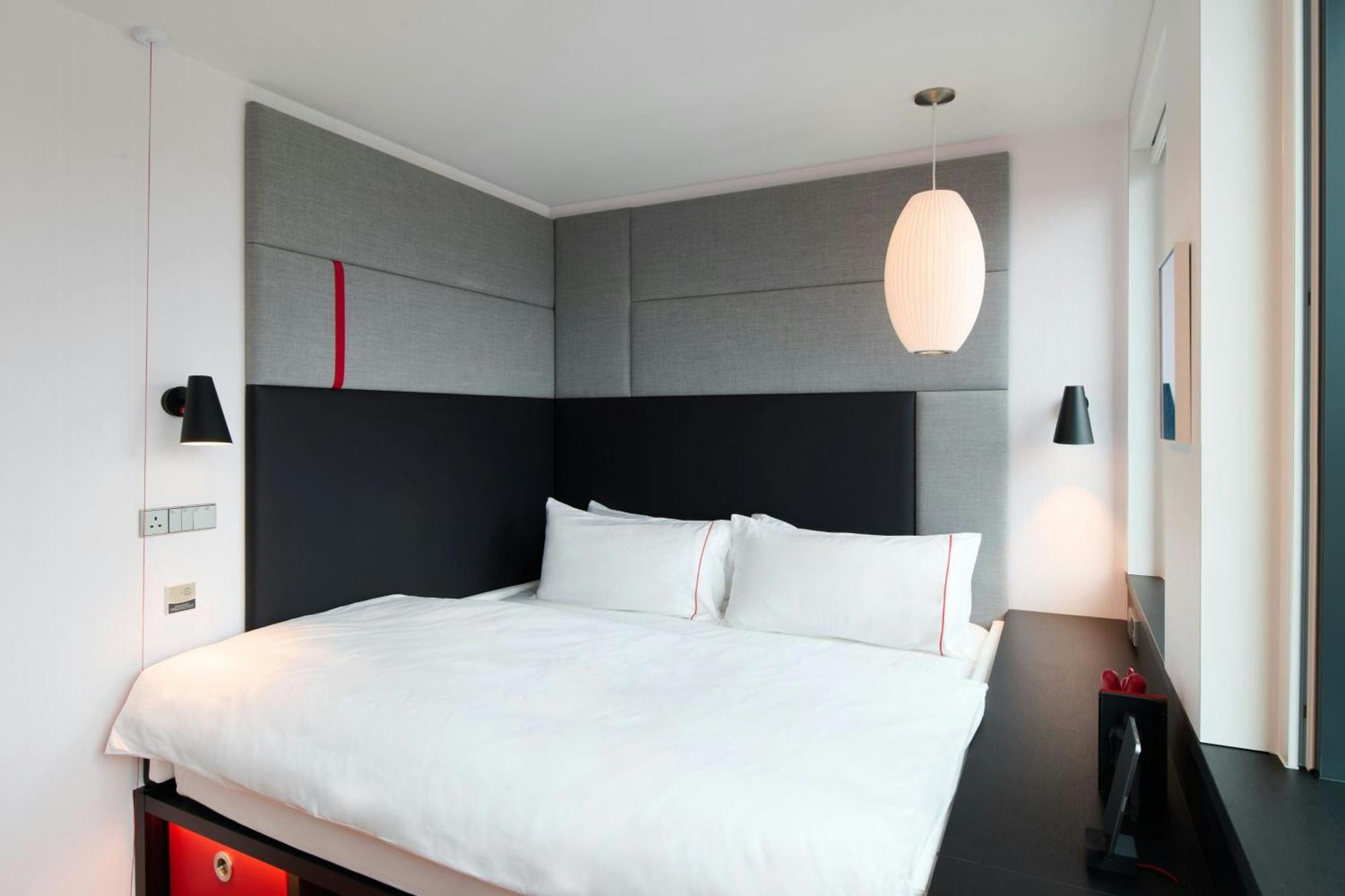 Zimmer mit Kingsize-Bett, barrierefrei