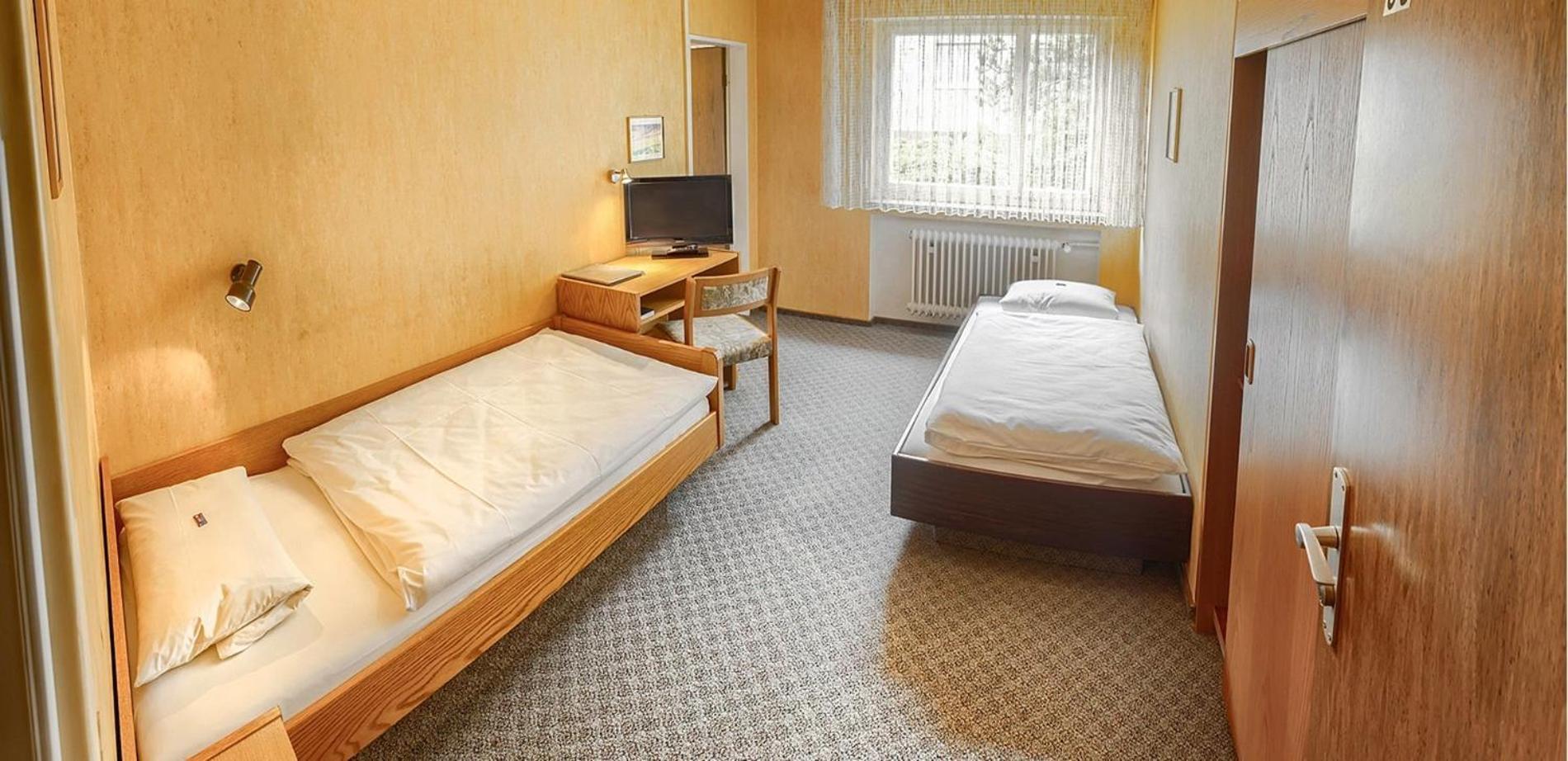 Twin Room - without air conditioning