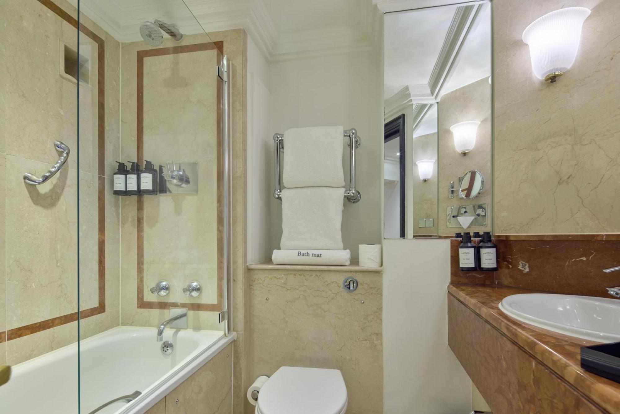 Standard Doppelzimmer – Blick auf das London Eye