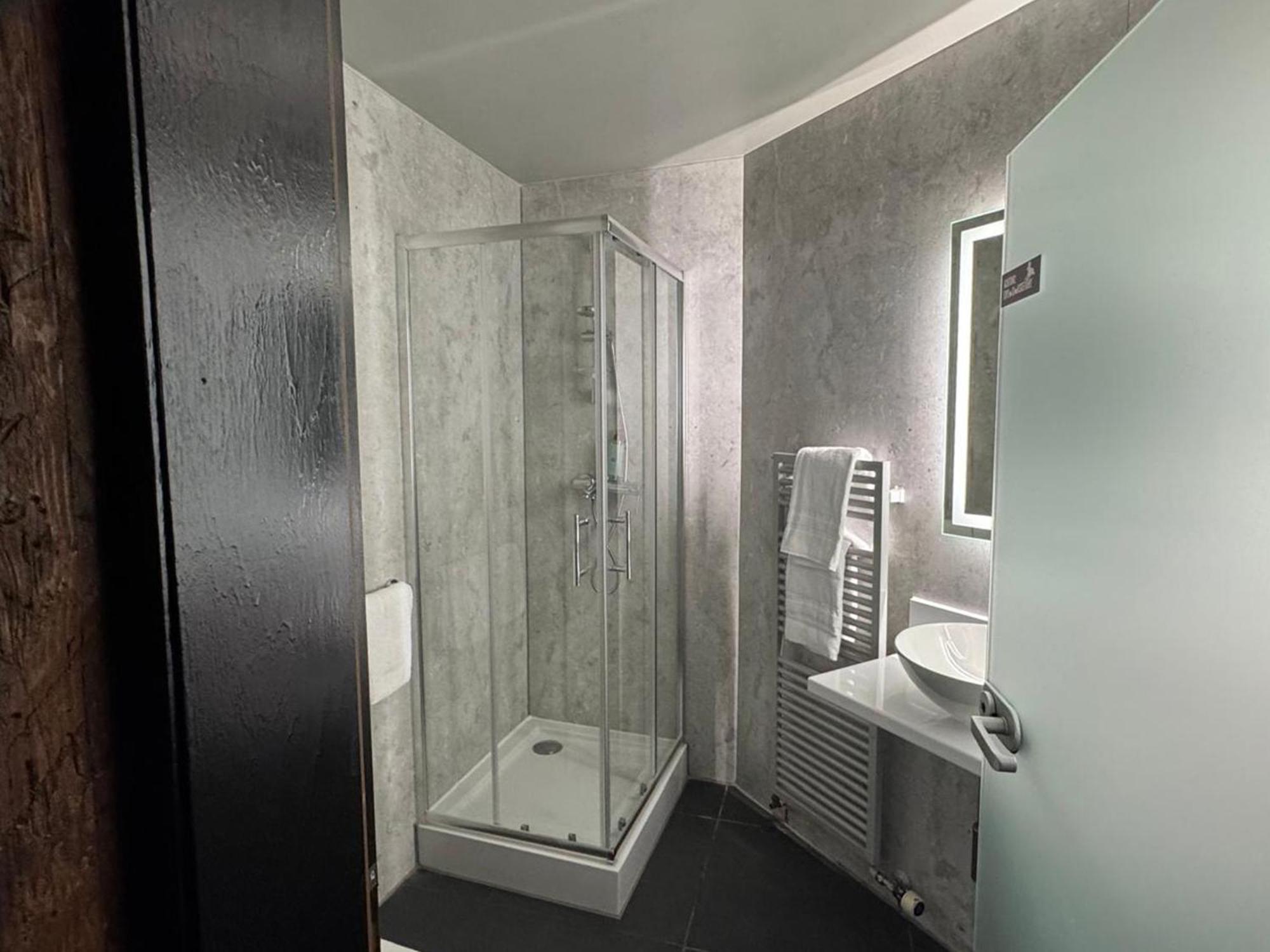 Comfort Doppelzimmer mit Dusche