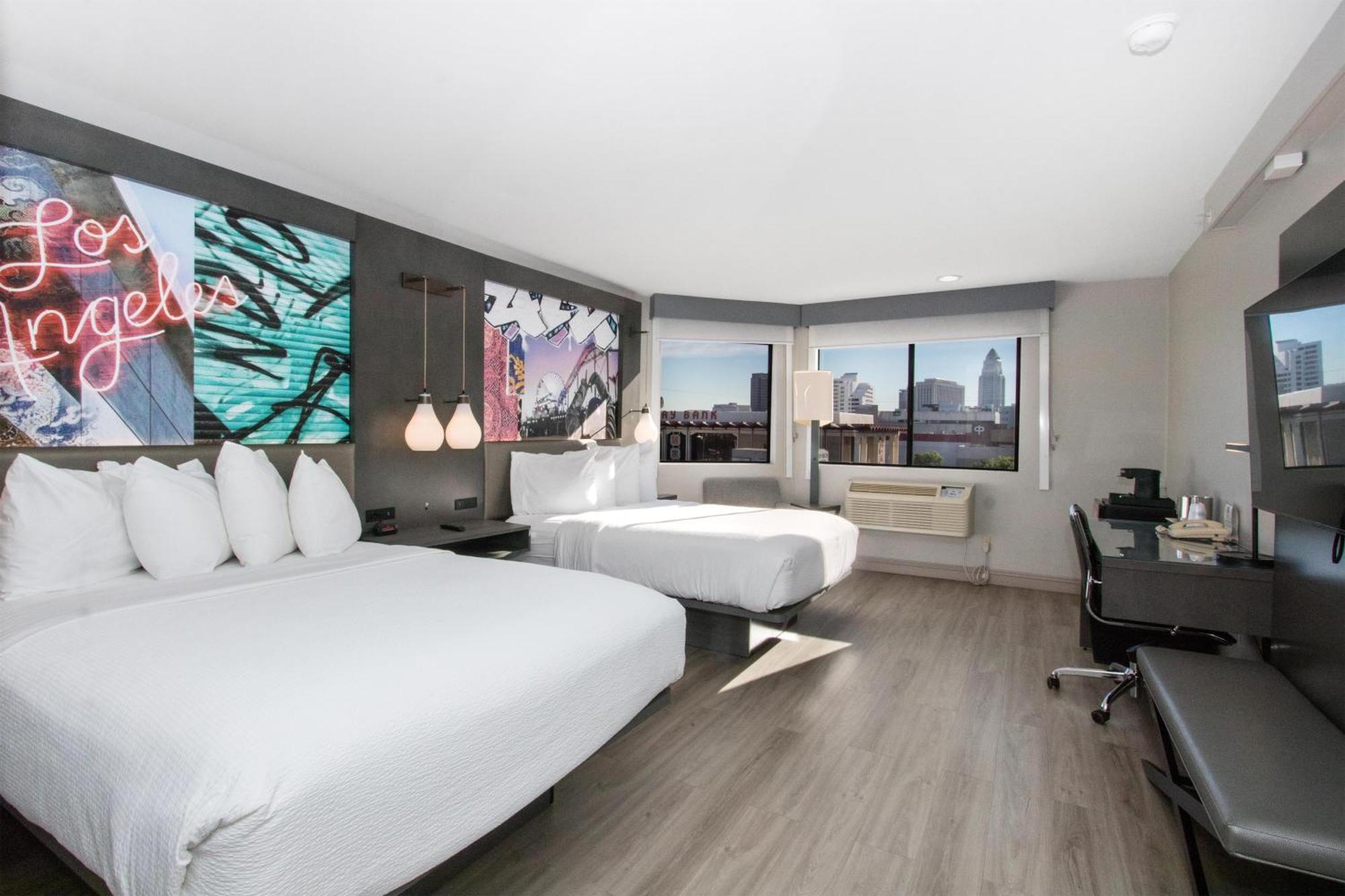Doppelzimmer mit 2 Doppelbetten