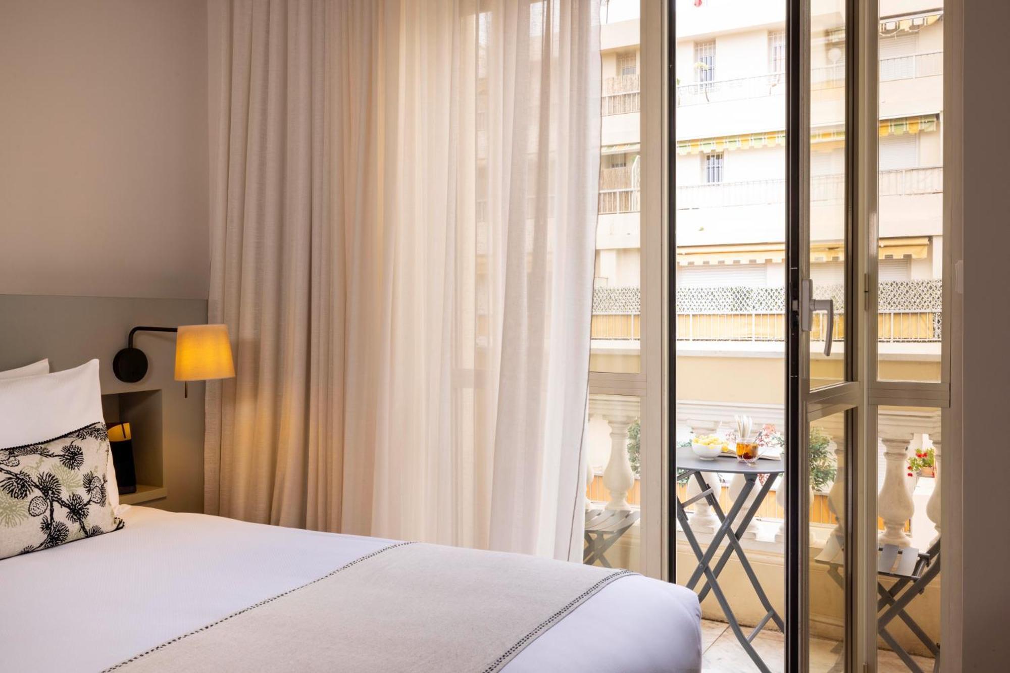 Doppelzimmer mit Balkon