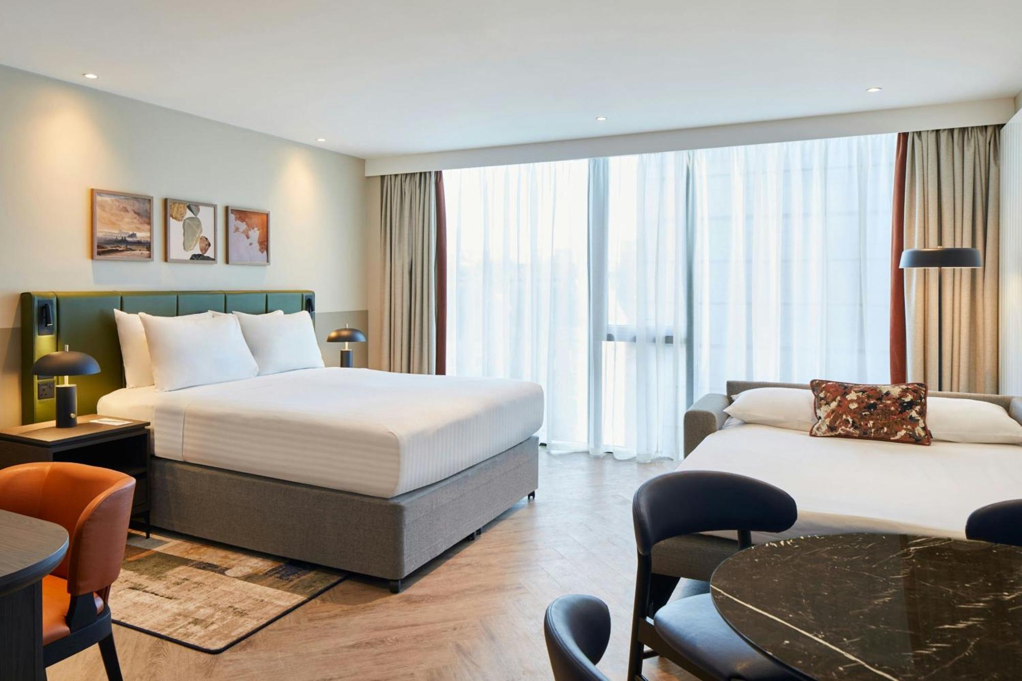 Großes Studio mit Queensize-Bett und Schlafsofa