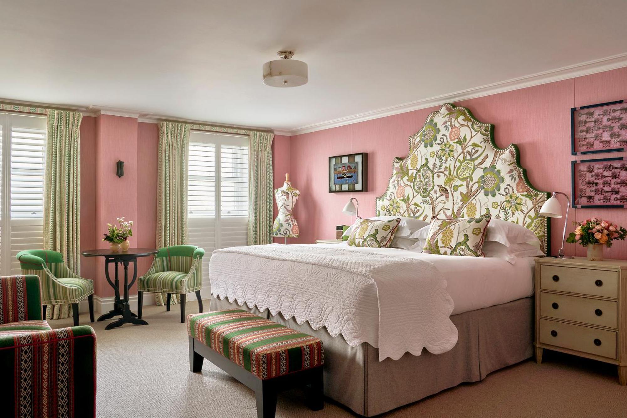 Deluxe Room,1746888619:JPEG