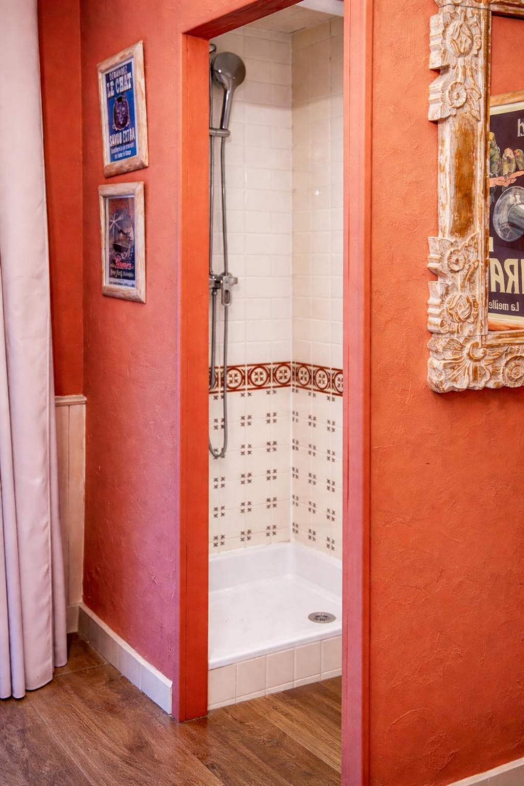 Doppelzimmer mit Gemeinschafts-WC