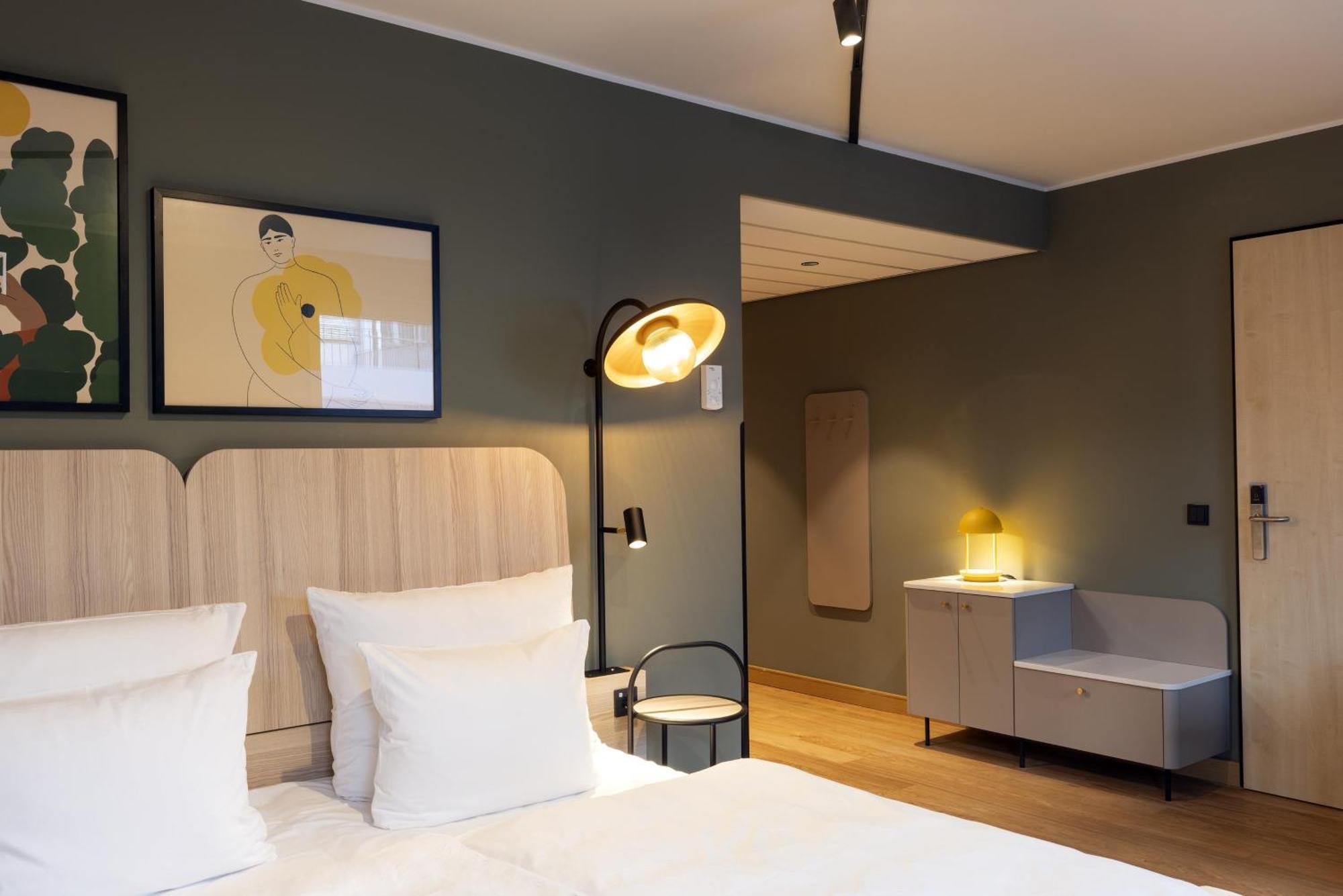 Standard Zimmer mit Kingsize-Bett